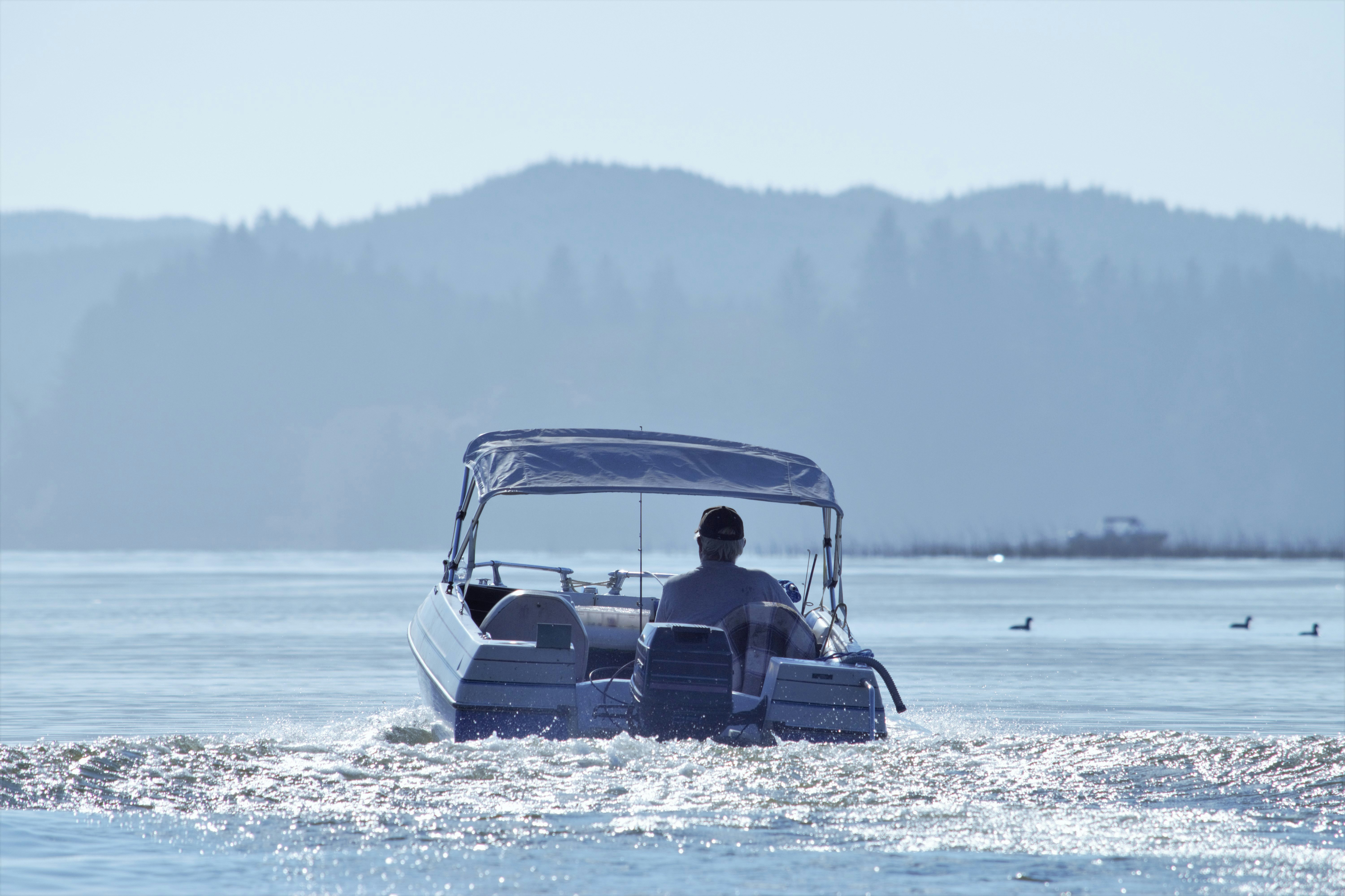 What Types Of Chairs Are Used In Boating?