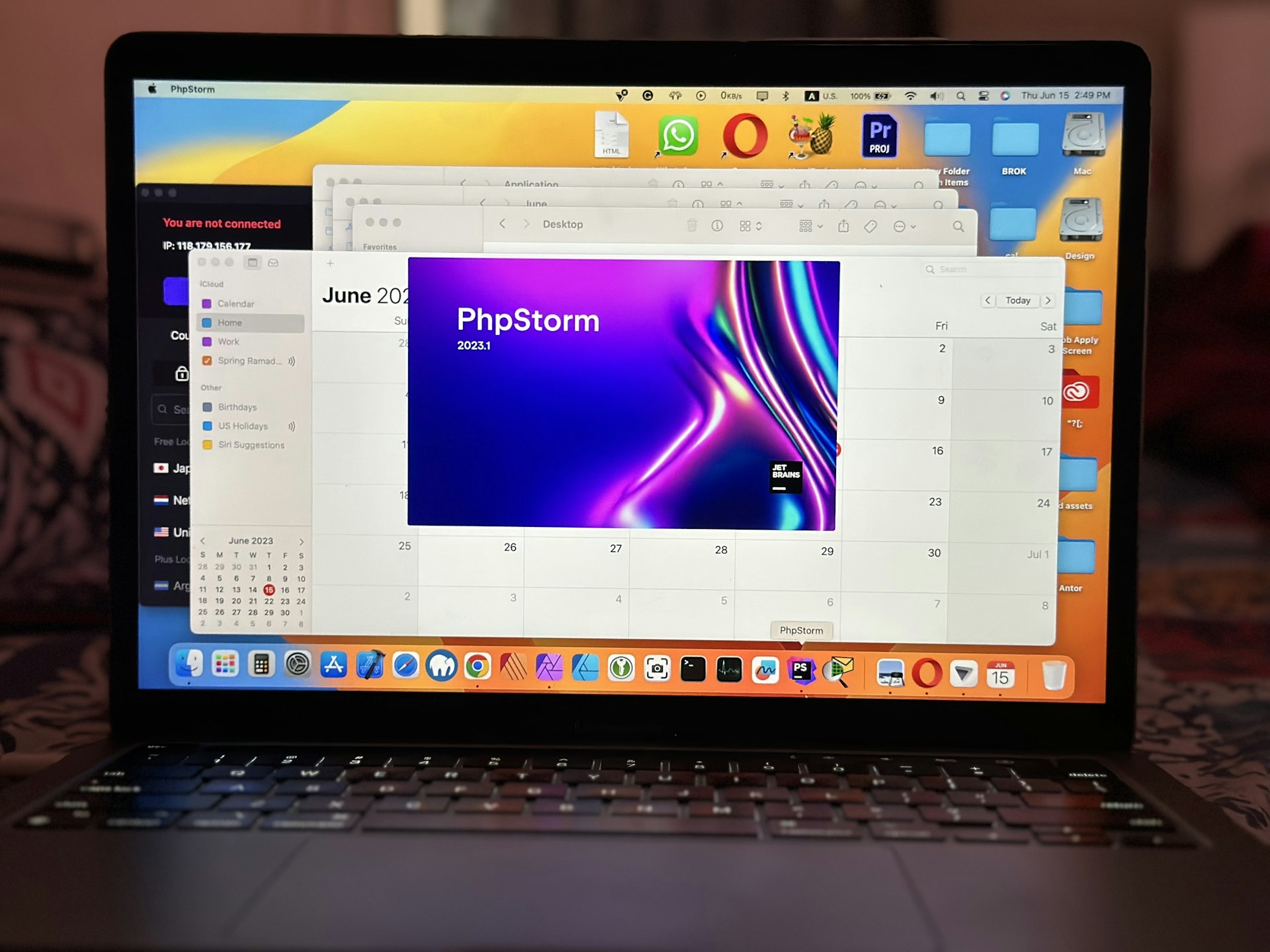 gray computer monitor