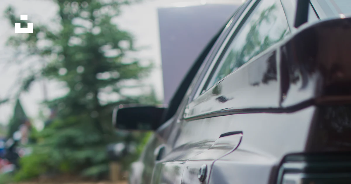 Rear Example A close up of the rear end of a car photo – Free Image on Unsplash