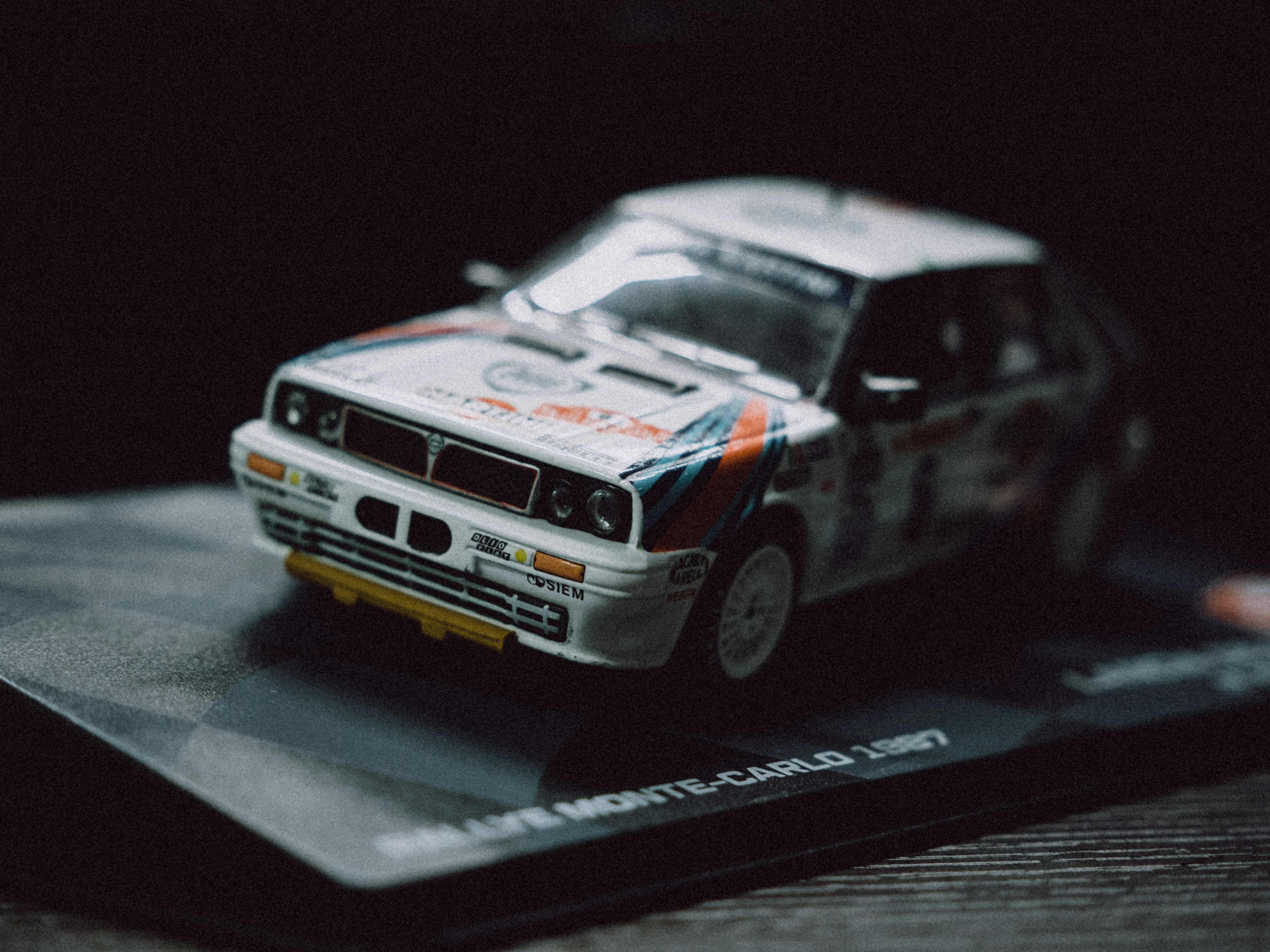 Unlocking the Best Car Features for Entertainment: Model Comparisons and Reviews