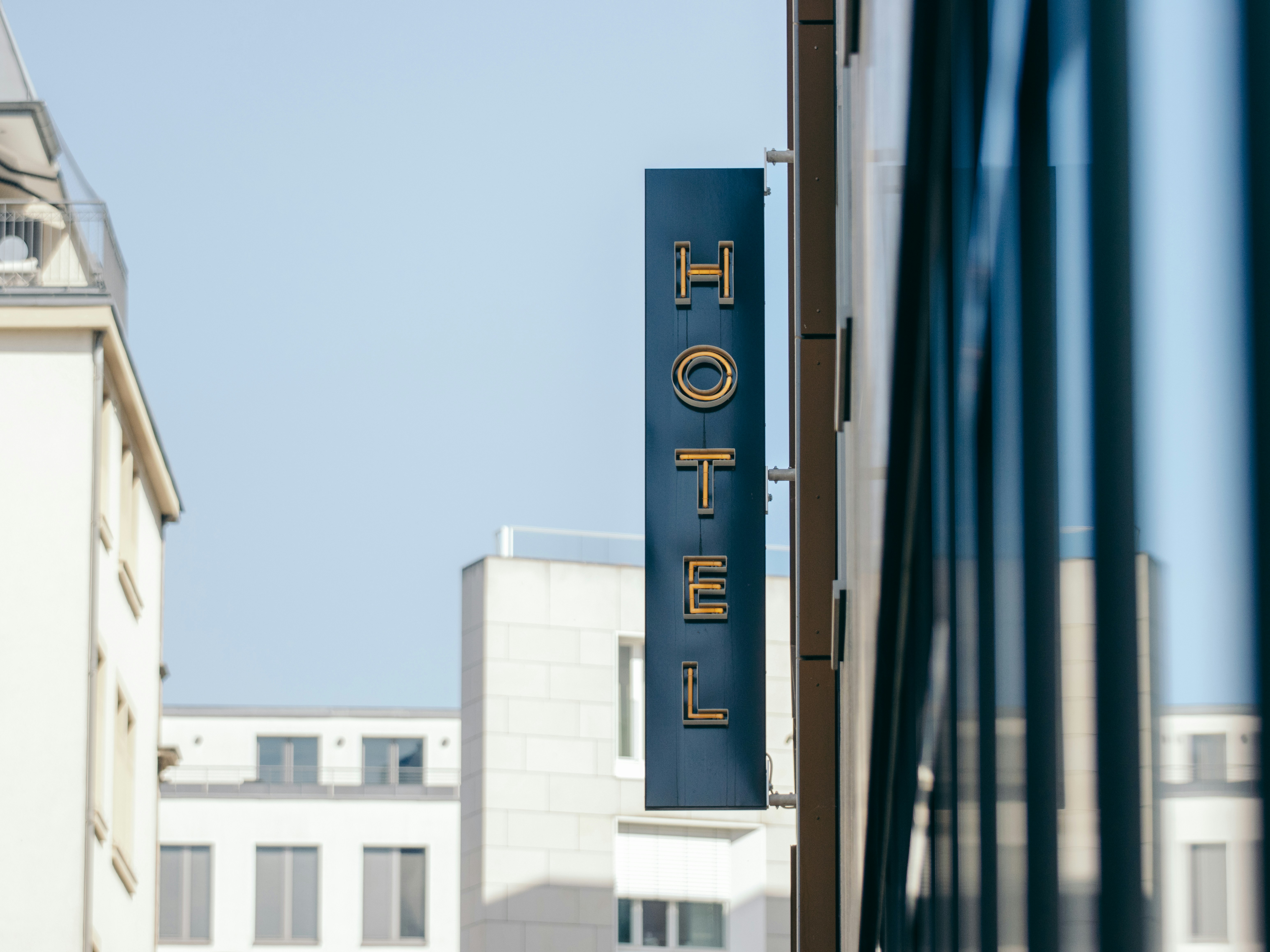 Image de Quel budget pour un DJ ambient down-tempo lors d’un événement hôtelier à Montpellier ?