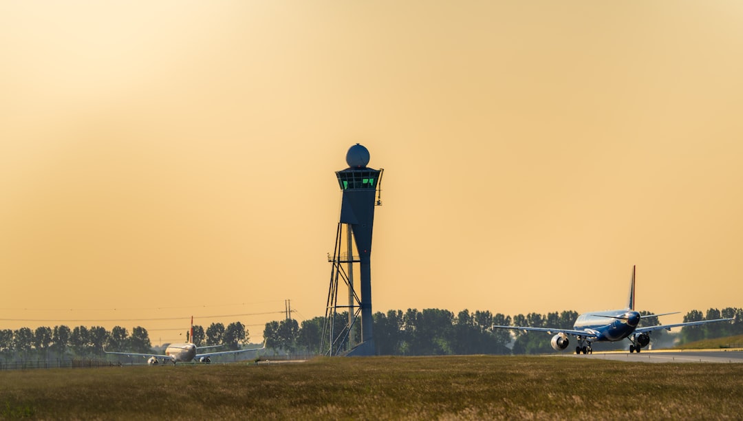 Lessons Learned How Continental Flight 1883's Taxiway Landing Resha… — Lessons Learned How Continental Flight 1883's