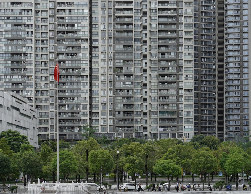 a large group of tall buildings in a city