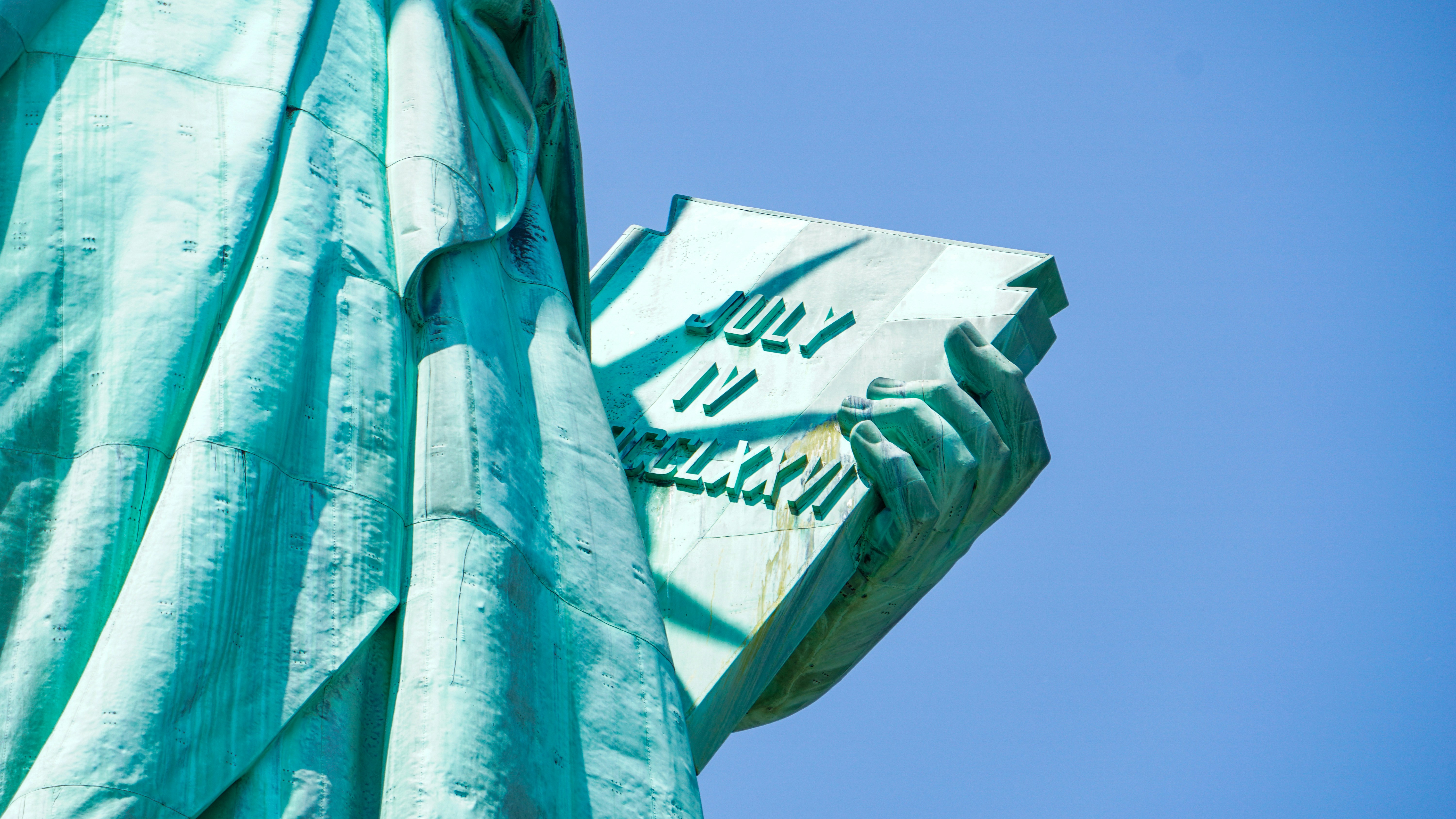 statue-of-liberty-book