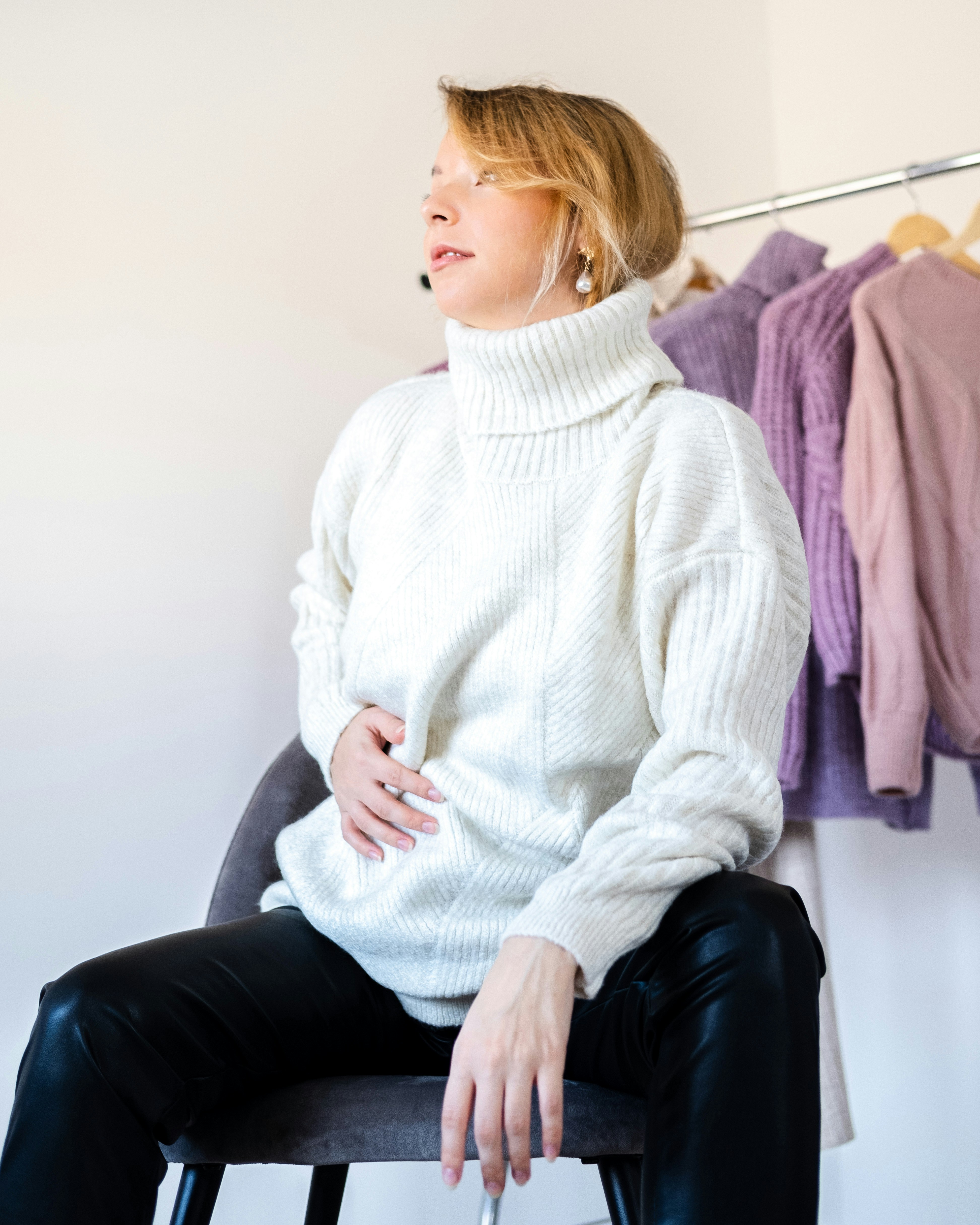 how to style high neck sweaters, wallpaper, How to Style High Neck Sweaters: 15+ Chic Outfit Ideas 4