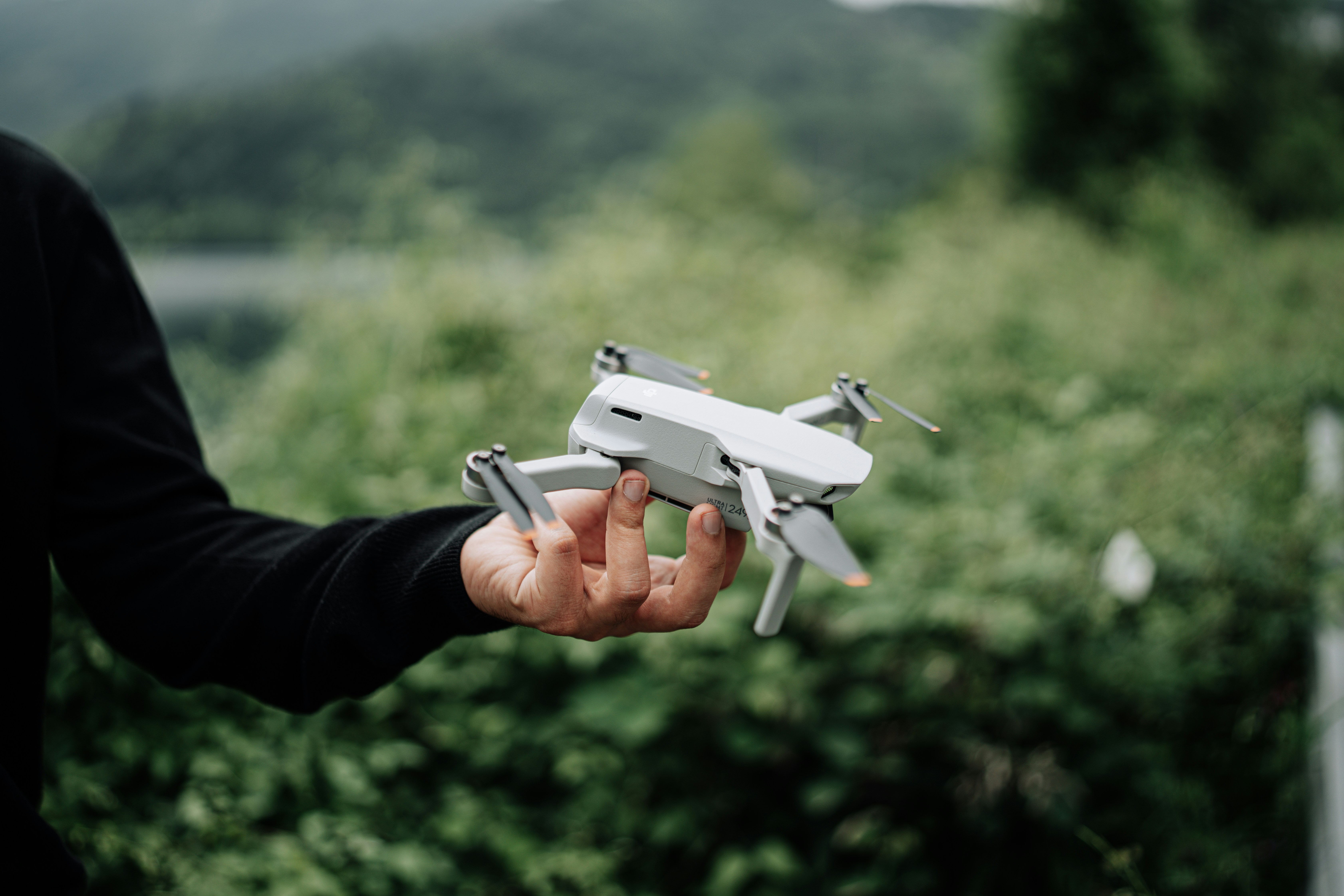 Dronlar, Katar'daki Helyum Üretim Merkezini Kapatıyor