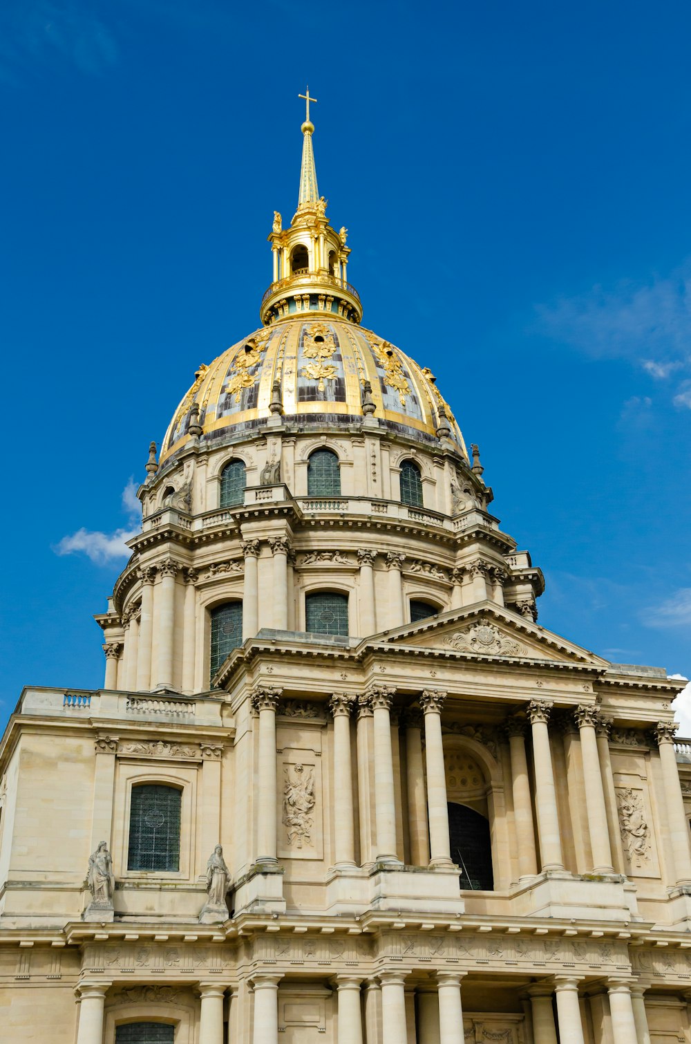 a large building with a golden dome on top