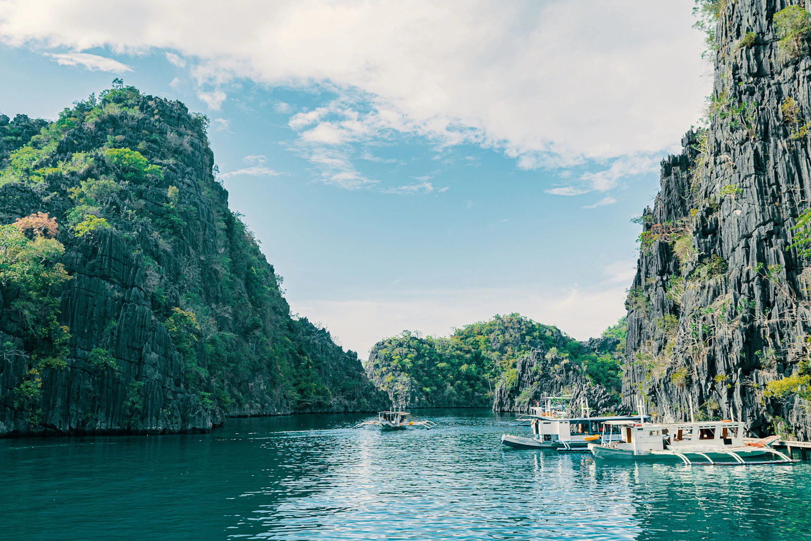 Coron to El Nido: 3-Day Island-Hopping Expedition by Boat