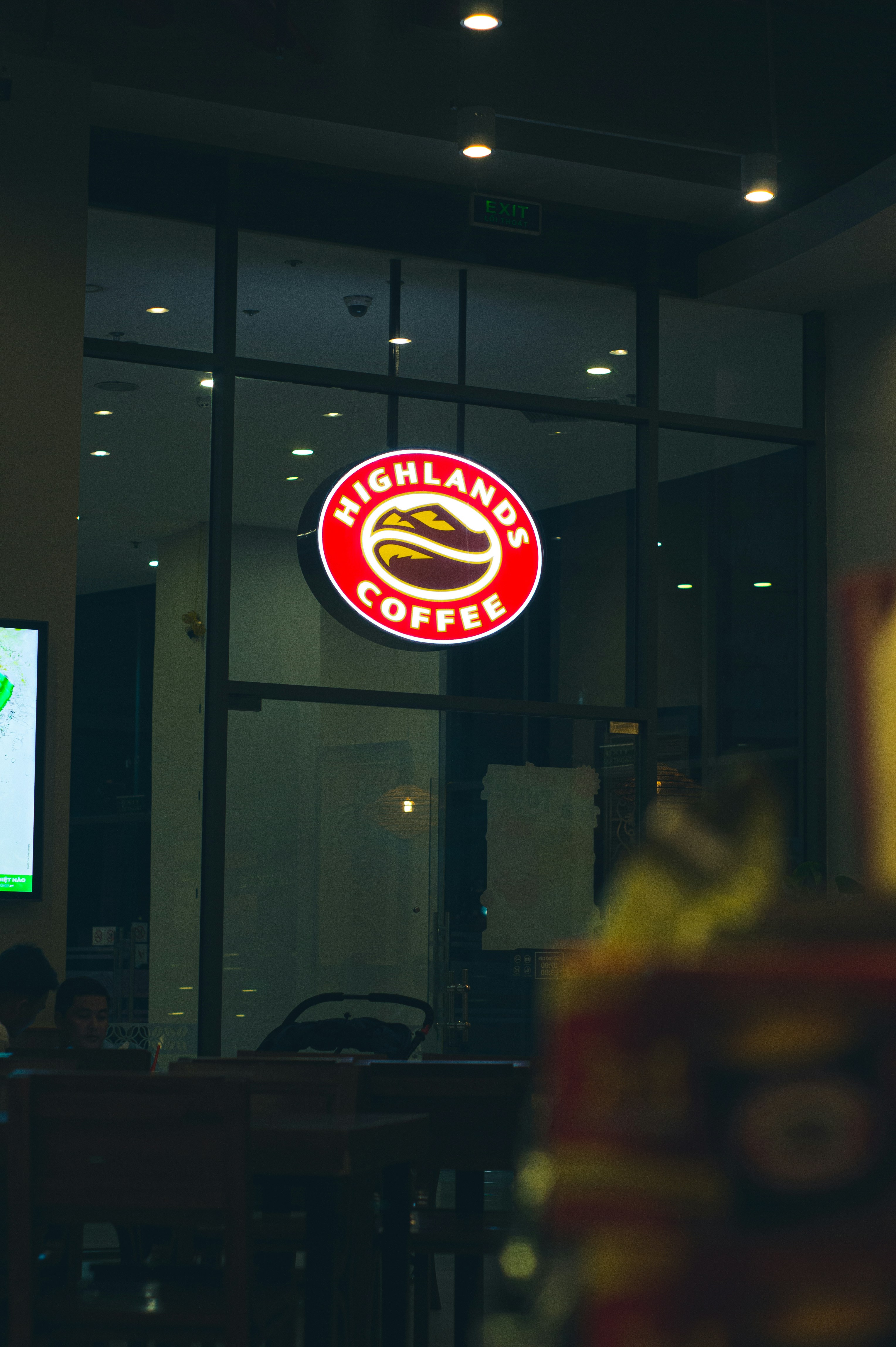 A variety of chargers available in Pakistan