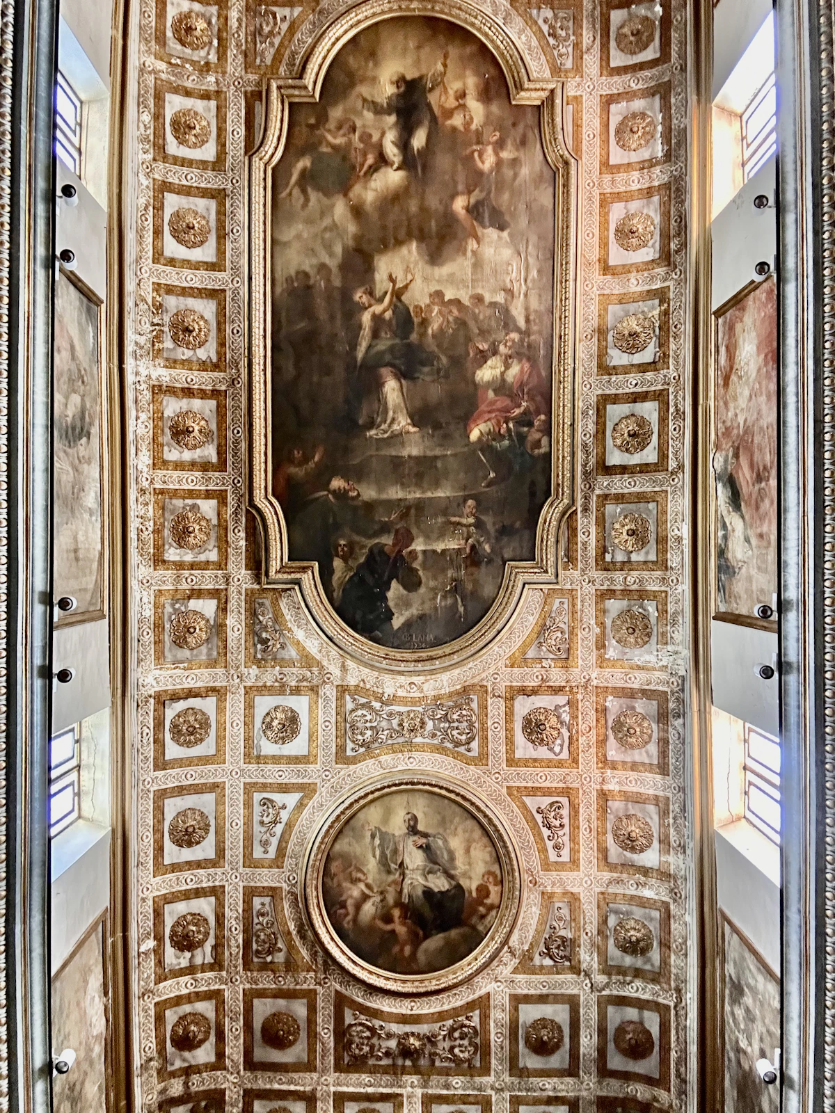 Sant'Anna dei Lombardi — Centro Storico