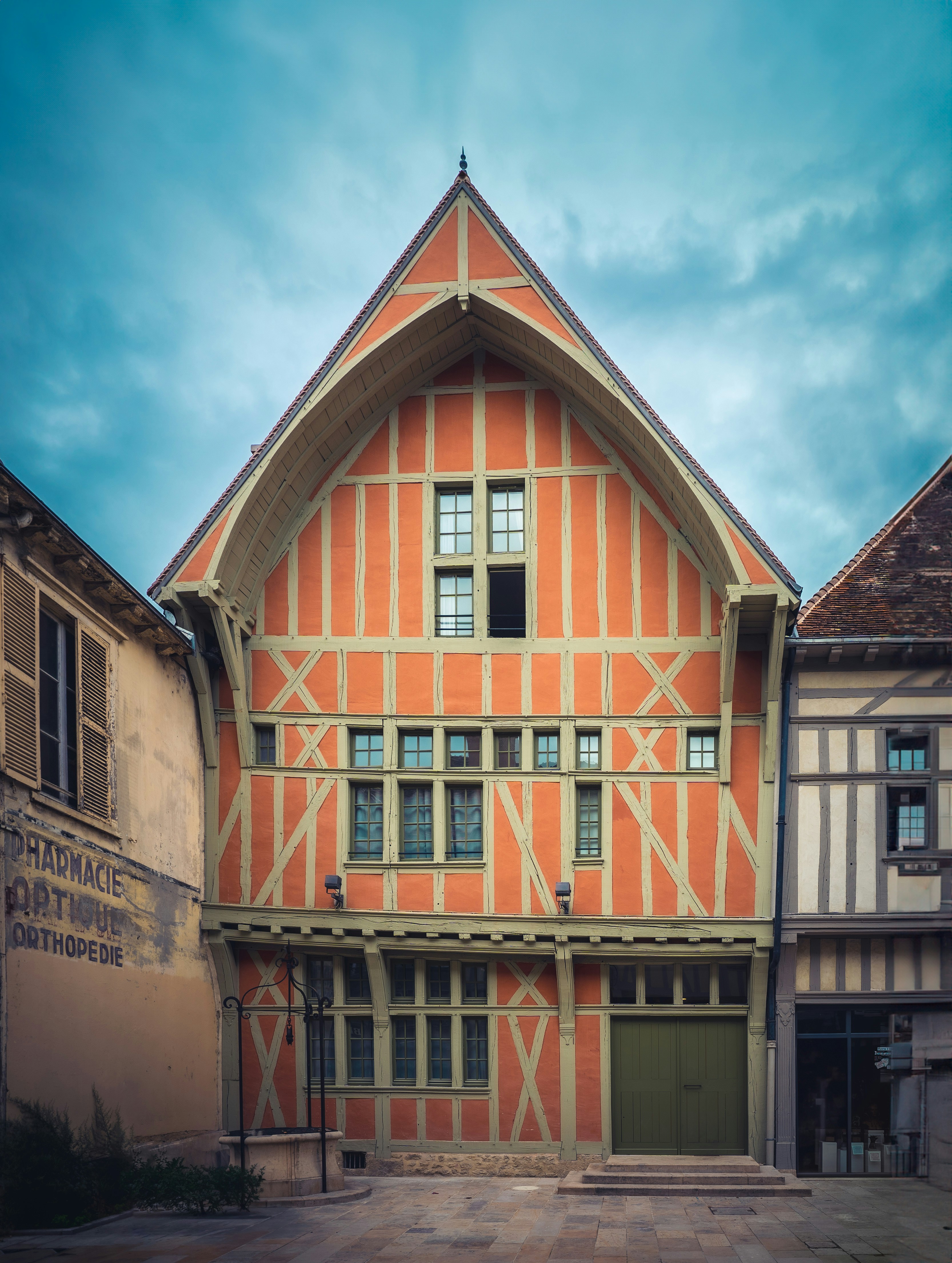 Photo by sinusfiction