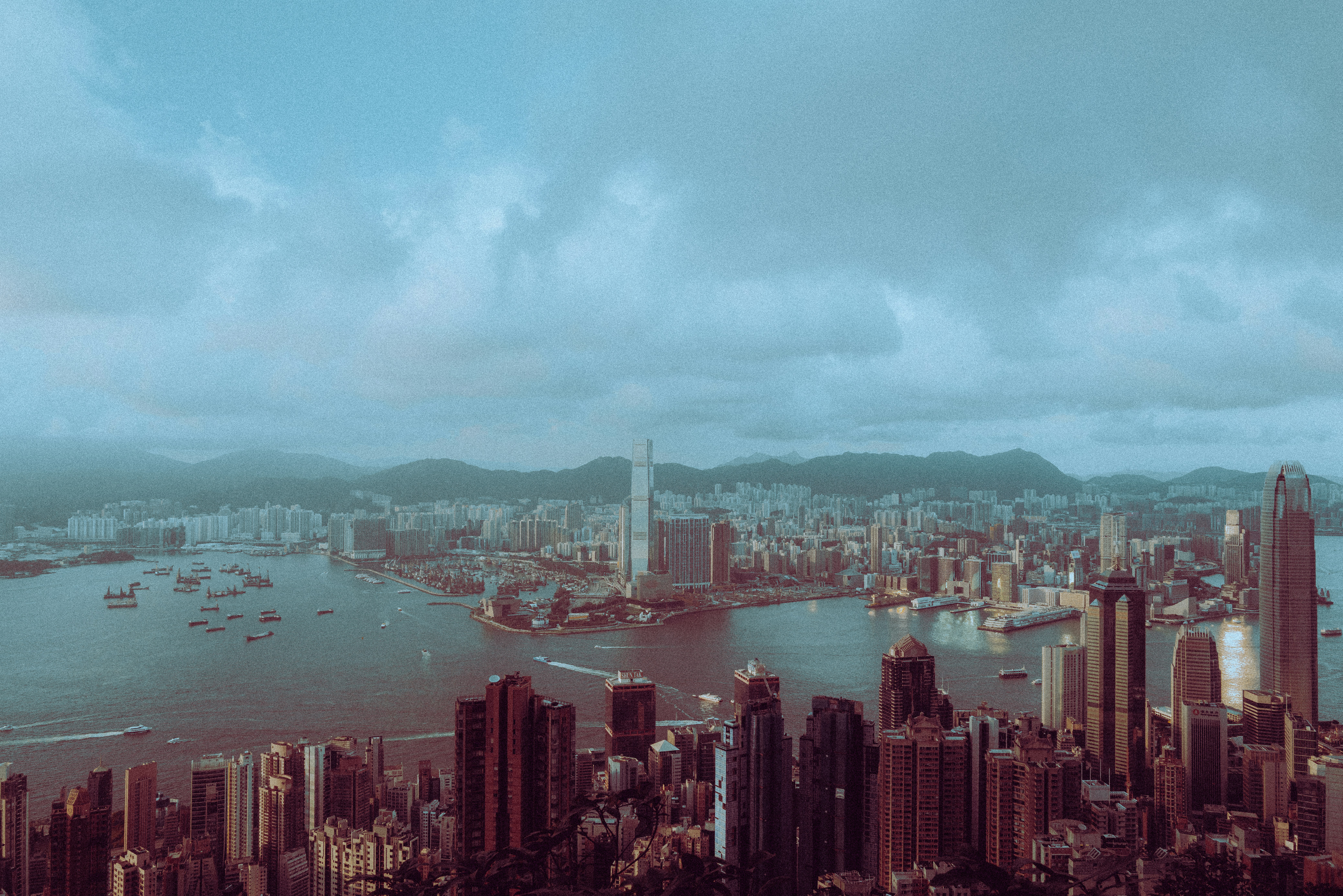 一、不同购买渠道的运费考量