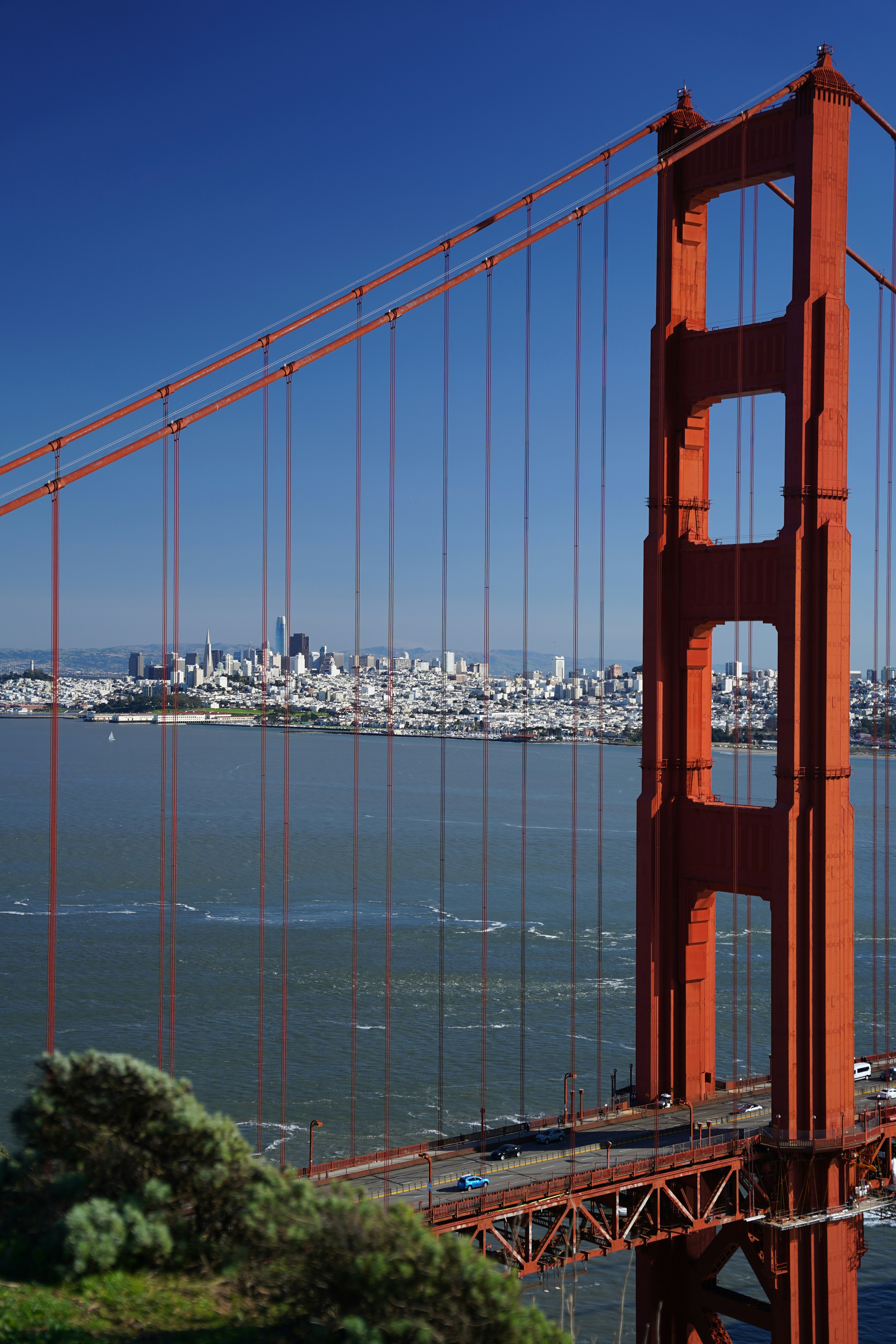 a view of the golden gate bridge in san francisco