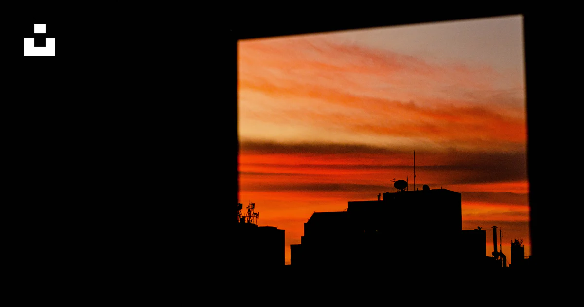 夕暮れ時の窓からの街の眺めの写真 – Unsplashの無料サンパウロ写真