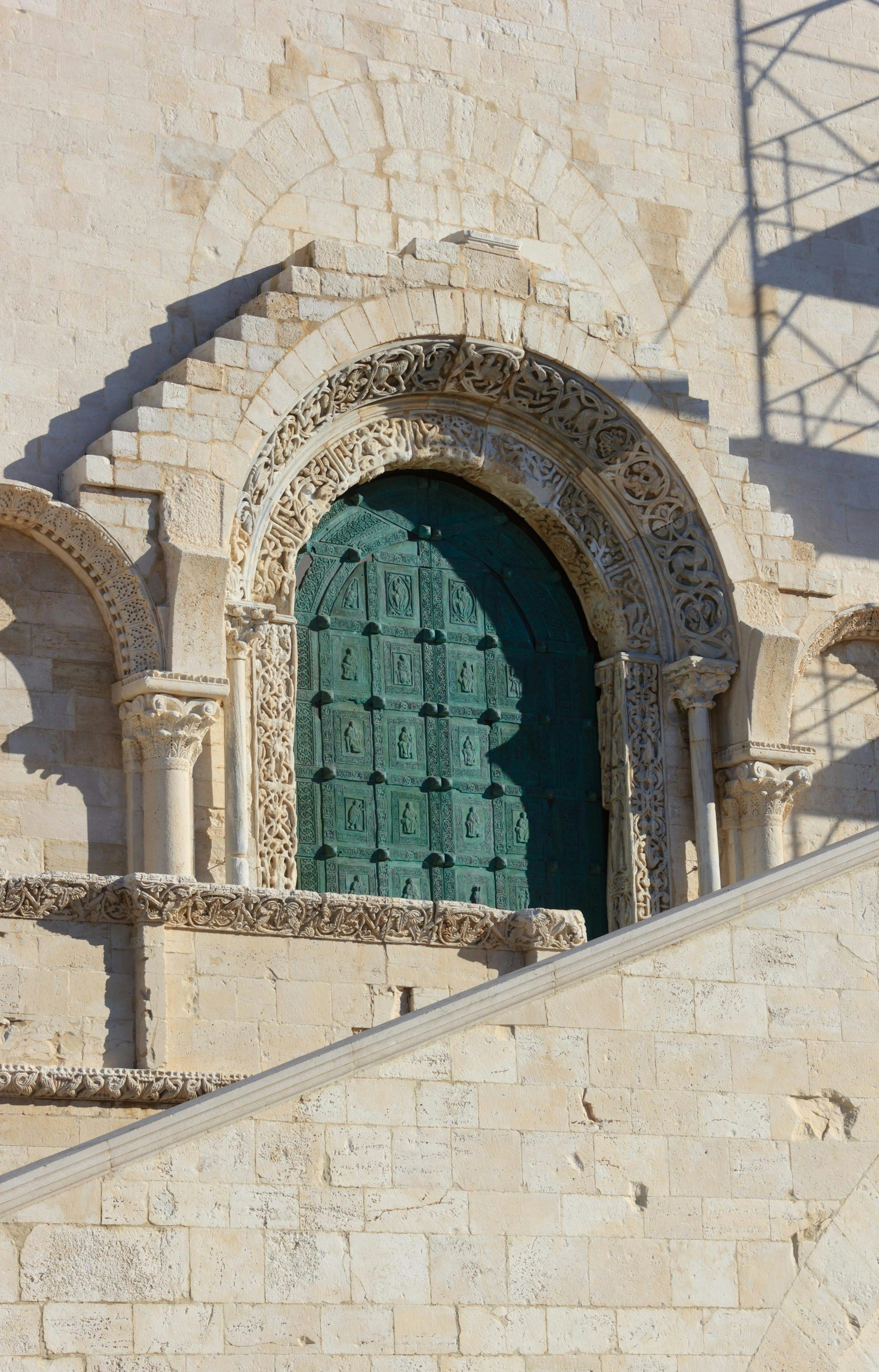 Exploring Trani: A Tranquil Coastal City Guide