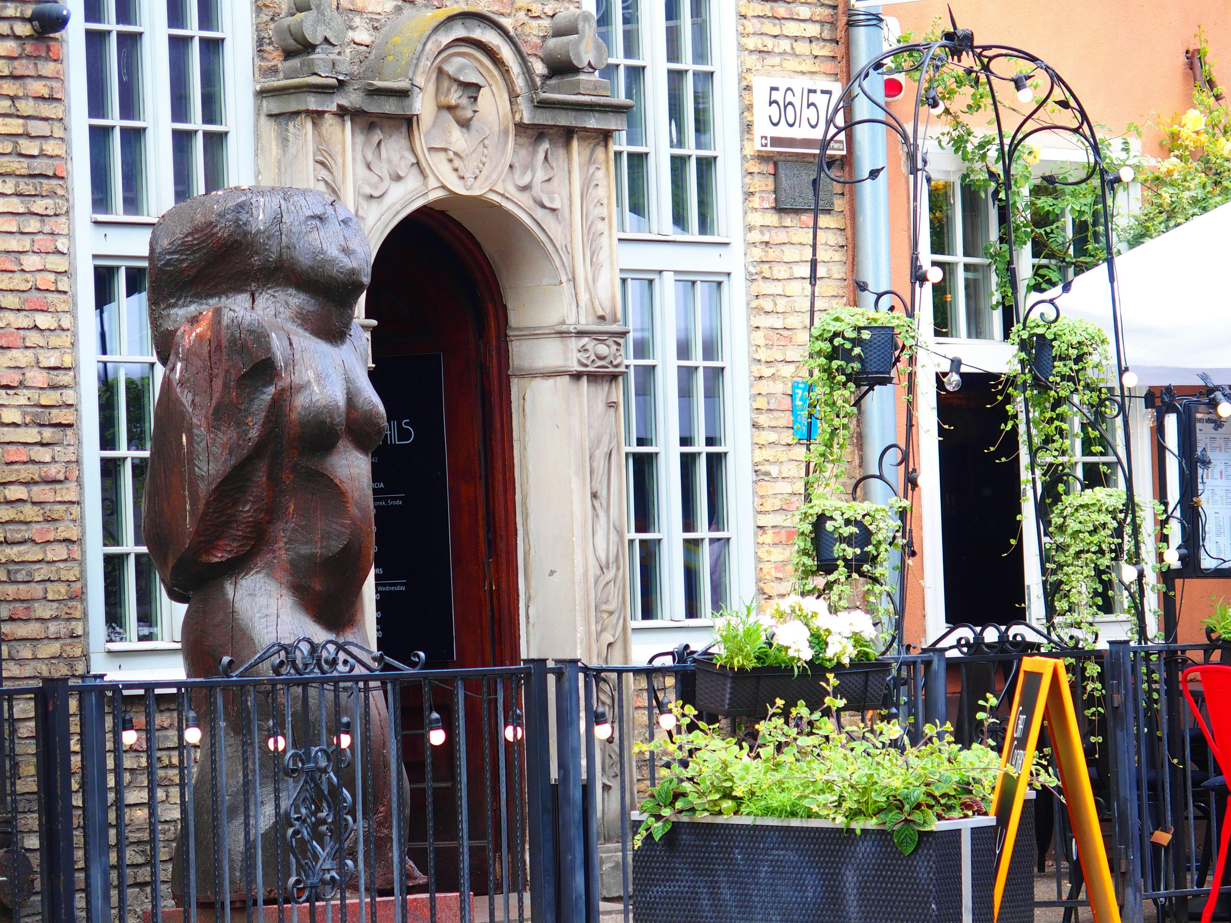 The Monkey's Café