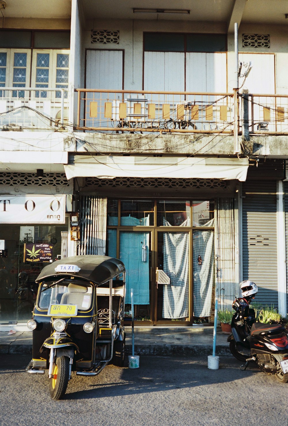 a motorcycle parked in front of a building