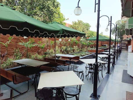 A vibrant outdoor seating area at Juice City Lounge.