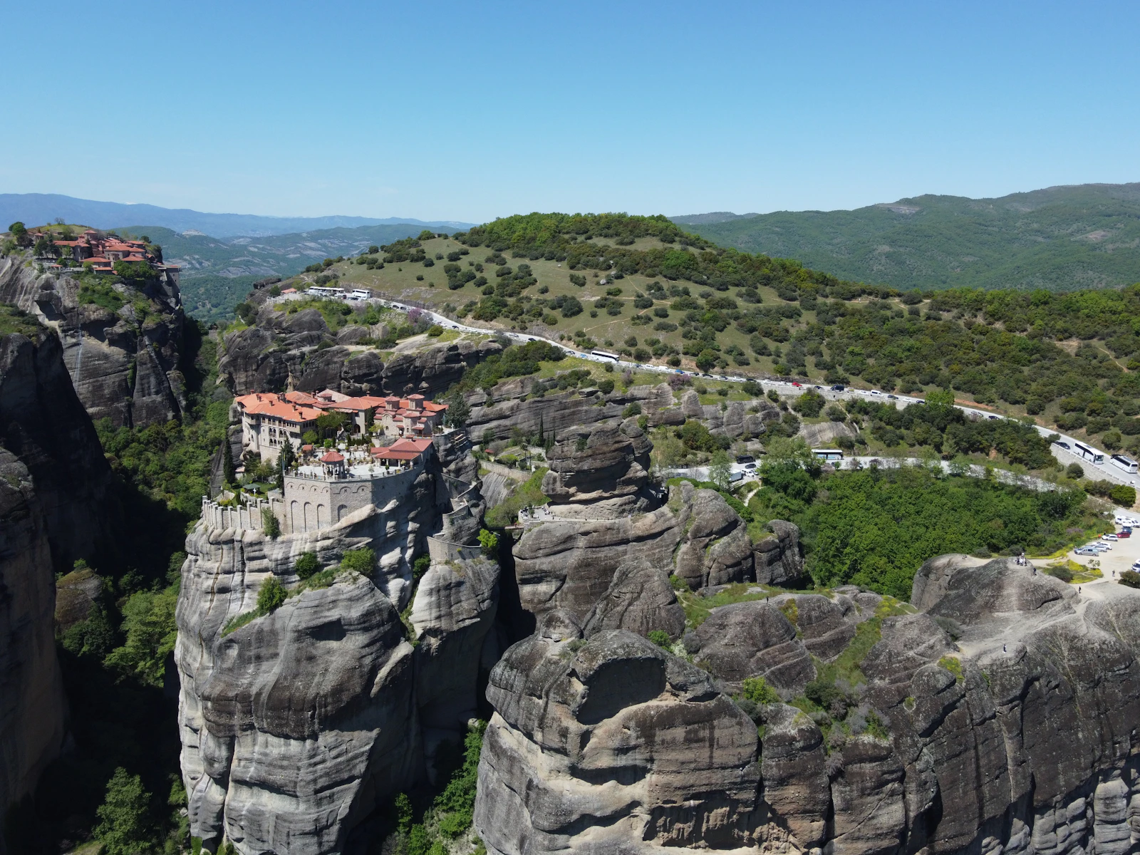 Meteora: the monasteries that defy gravity