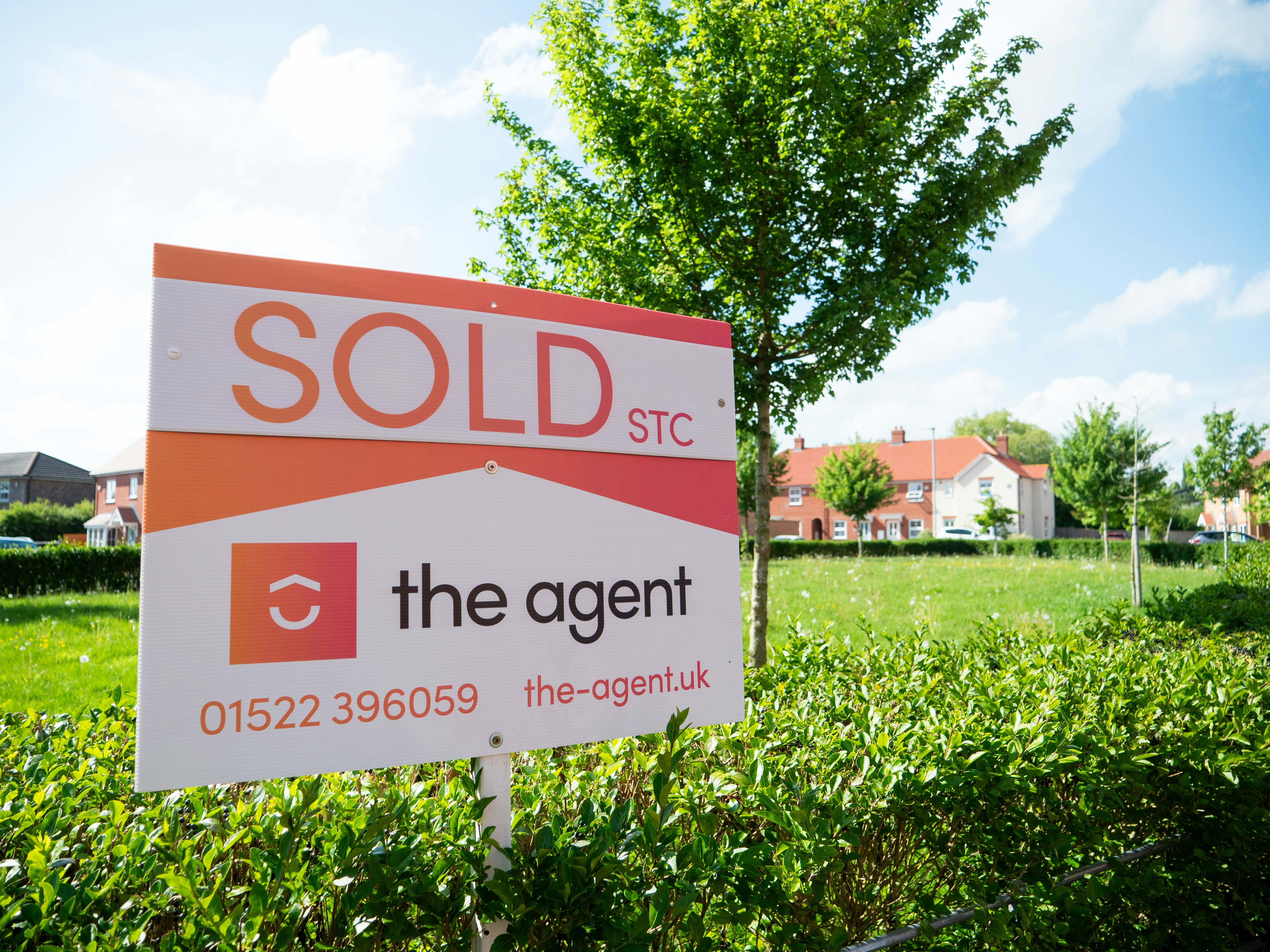 For Sale by Owner (FSBO): Pros, Cons, and Why Listing with a Realtor is the Best Choice 