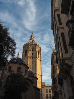 el micalet: valencia travel guide
