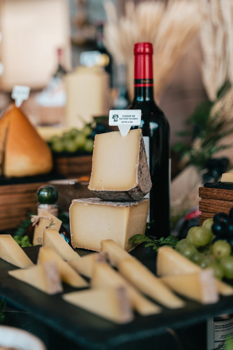 Tábua de queijos harmonizada com vinho