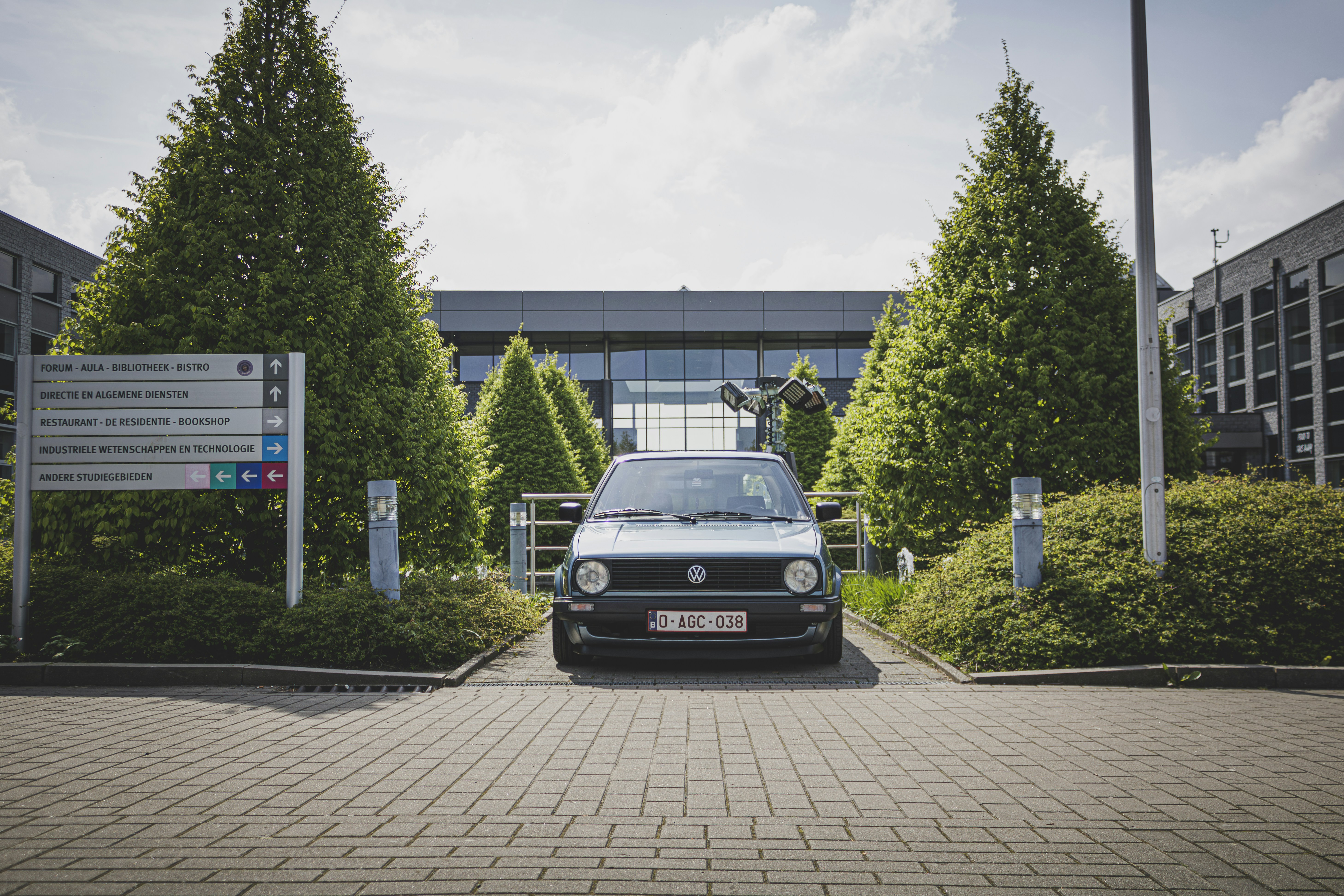 Volkswagen chute de 8,6 % : un marché en crise