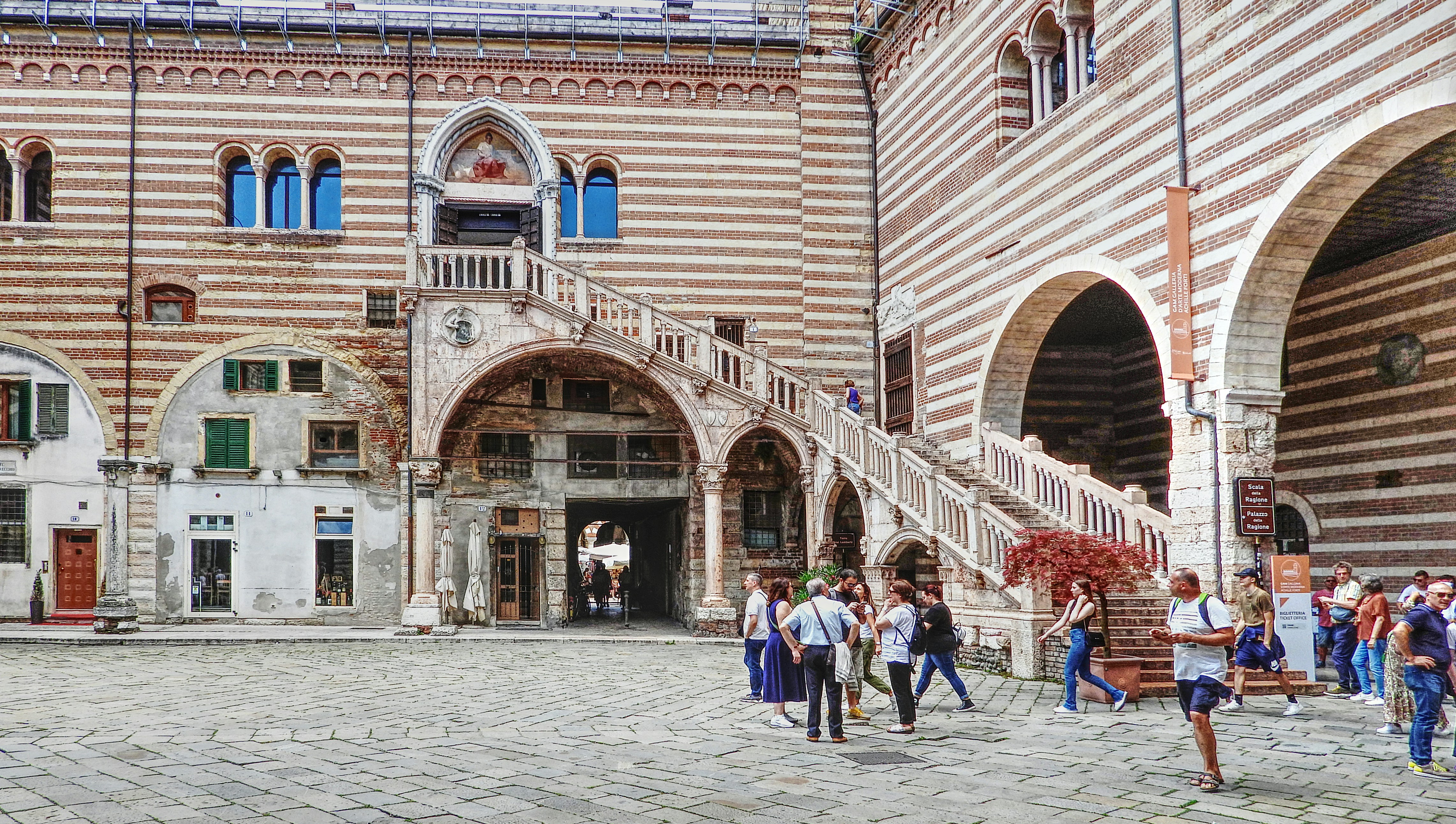 Libreria Leoni