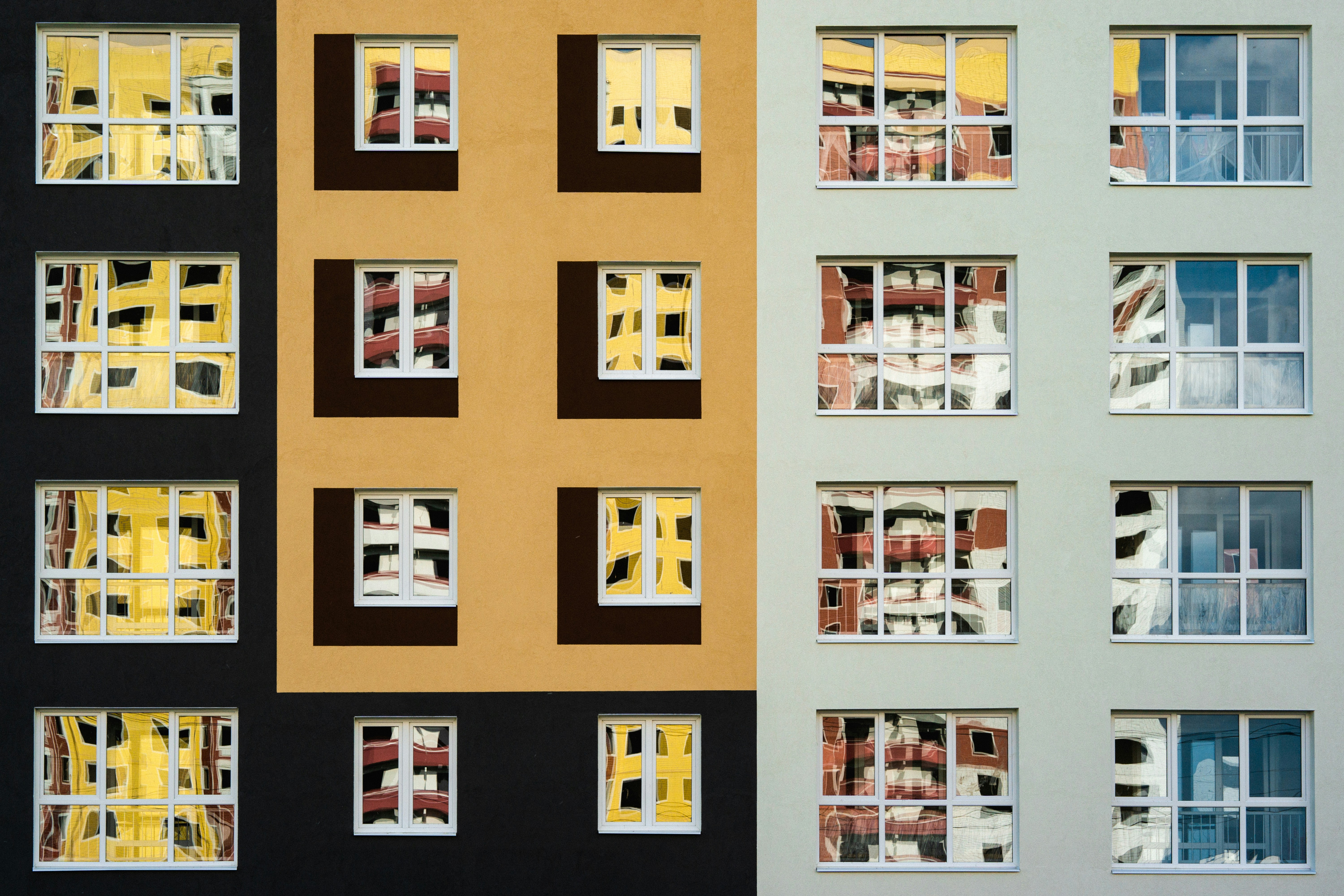 Artbreeder display showing image blending options