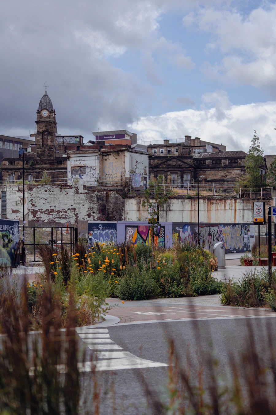 Clock tower above the buildings of a Sheffield neighbourhood, a good starting point for anyone browsing free dating sites Sheffield singles use