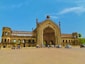 car rental Prayagraj to Lucknow