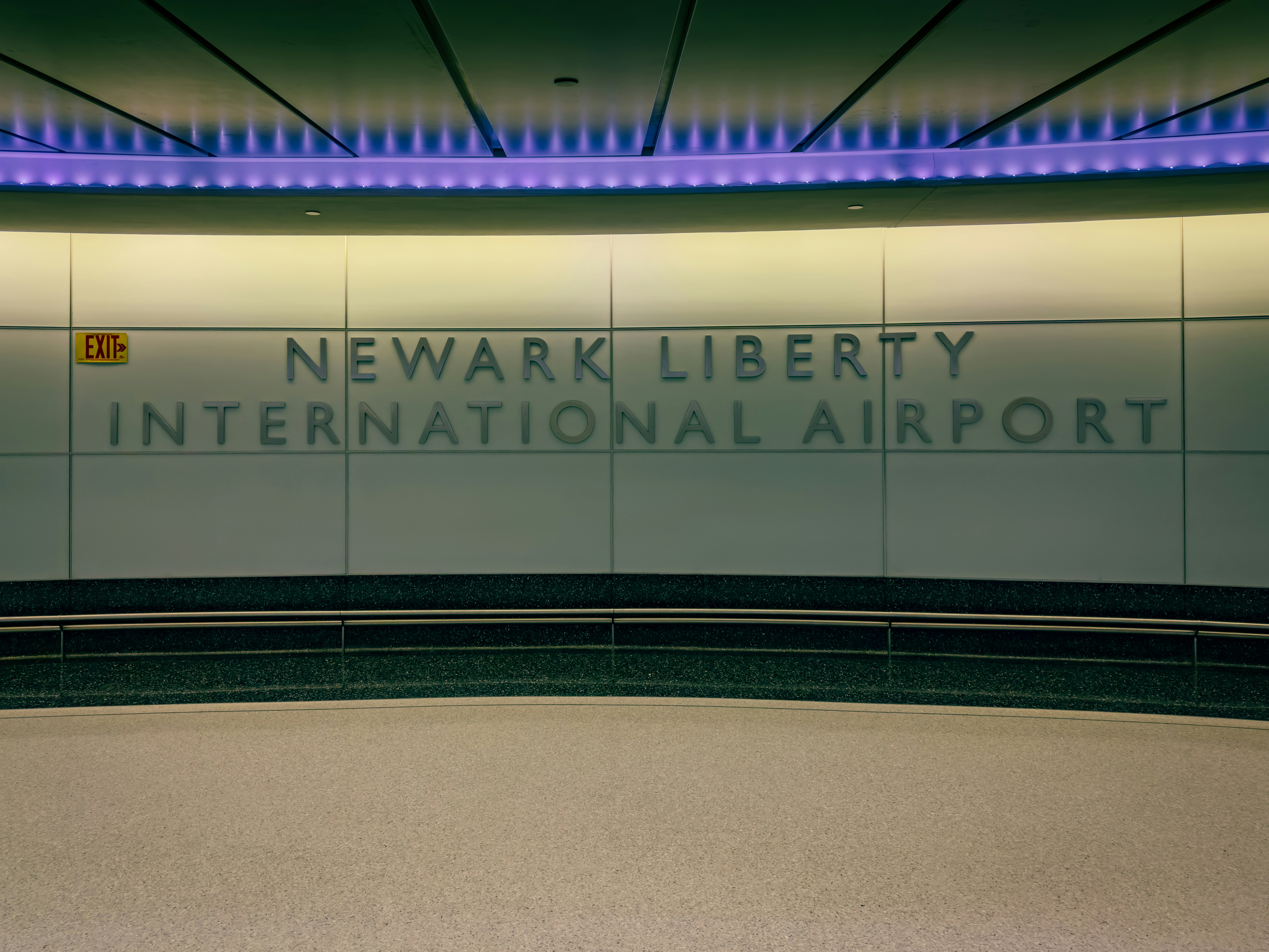 photo-1688352674407-3592f60b6e4b