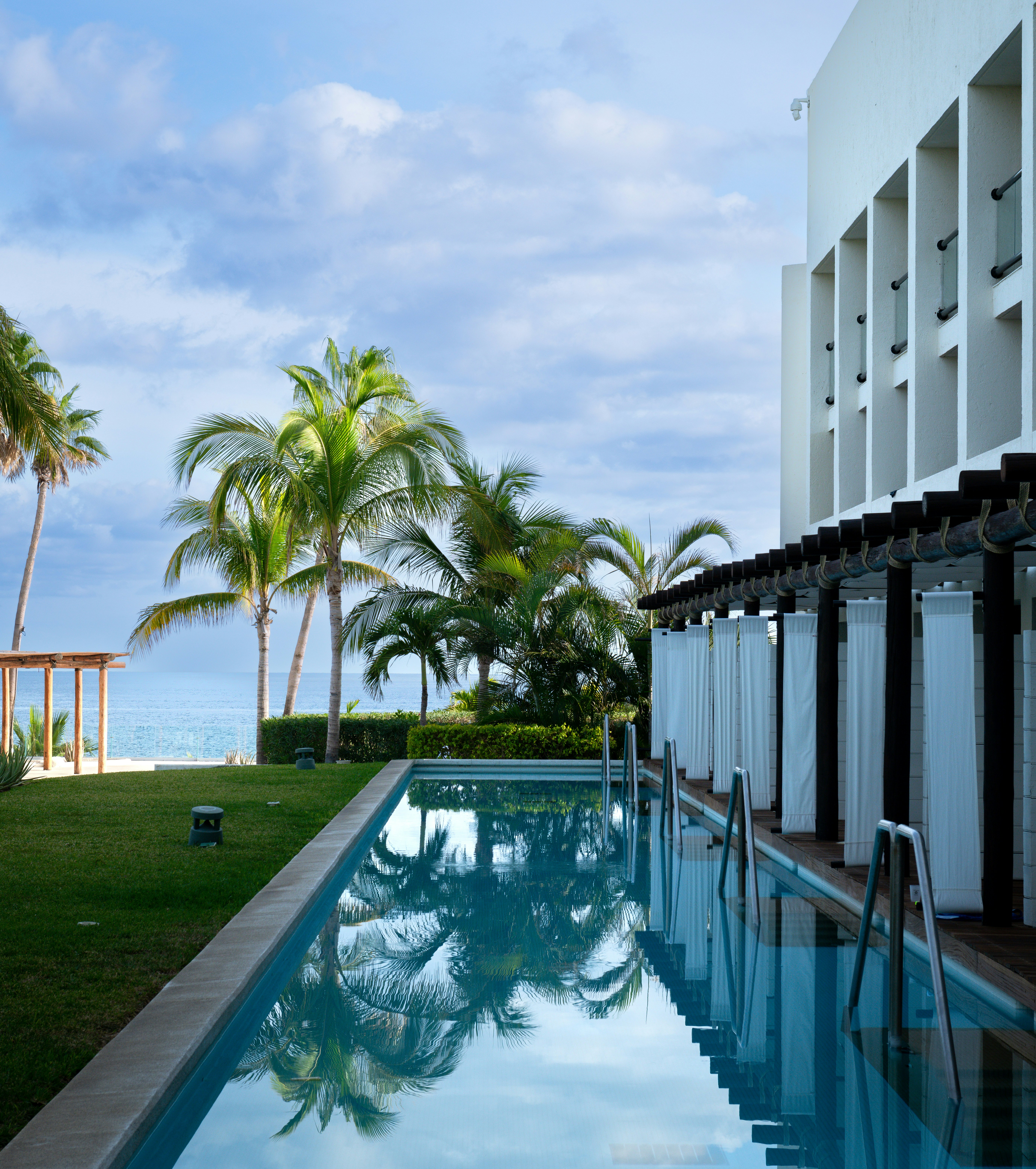 Photo by sriniunsplash