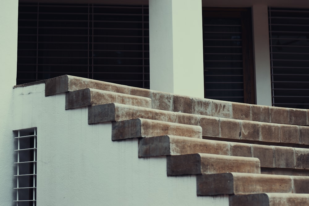 a set of steps leading up to a building