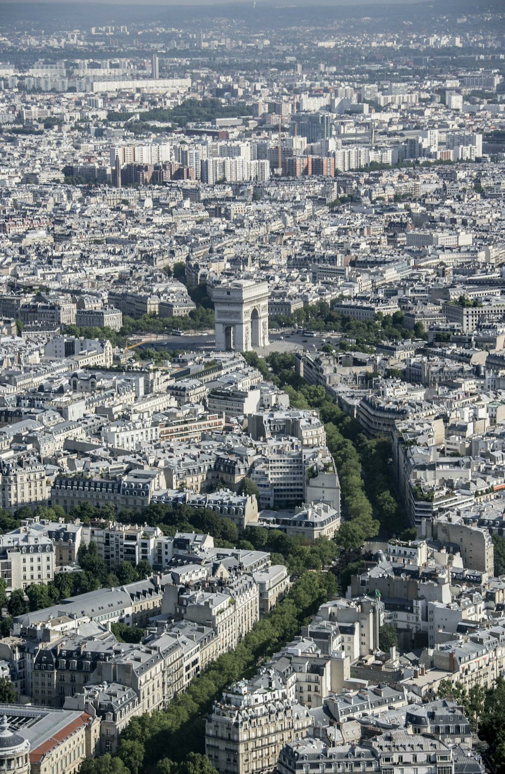 Une vue de la ville de Paris depuis le sommet de la Tour Eiffel