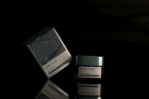 Cosmetics jars and bottles made from recyclable or compostable materials