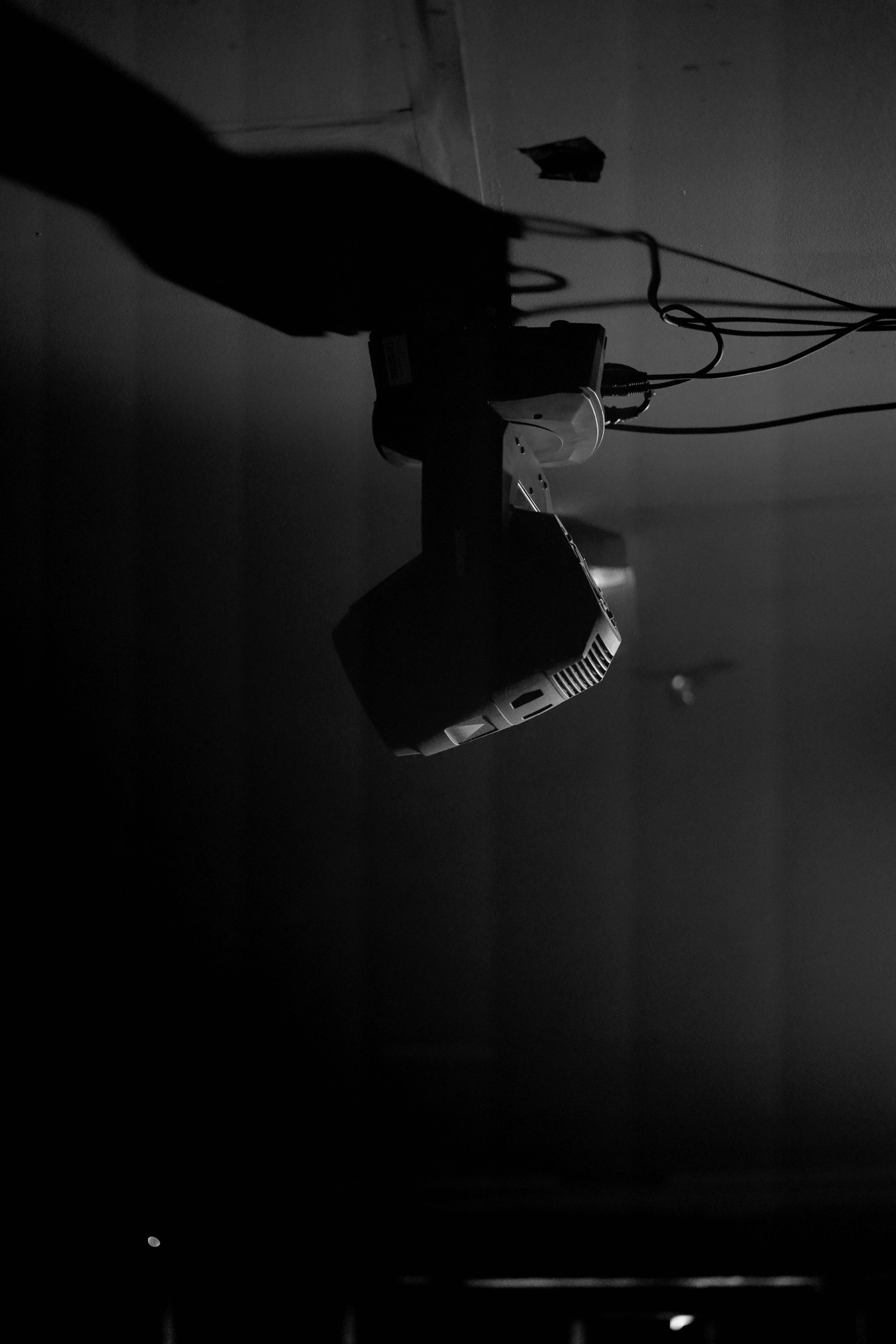 black and white bed linen