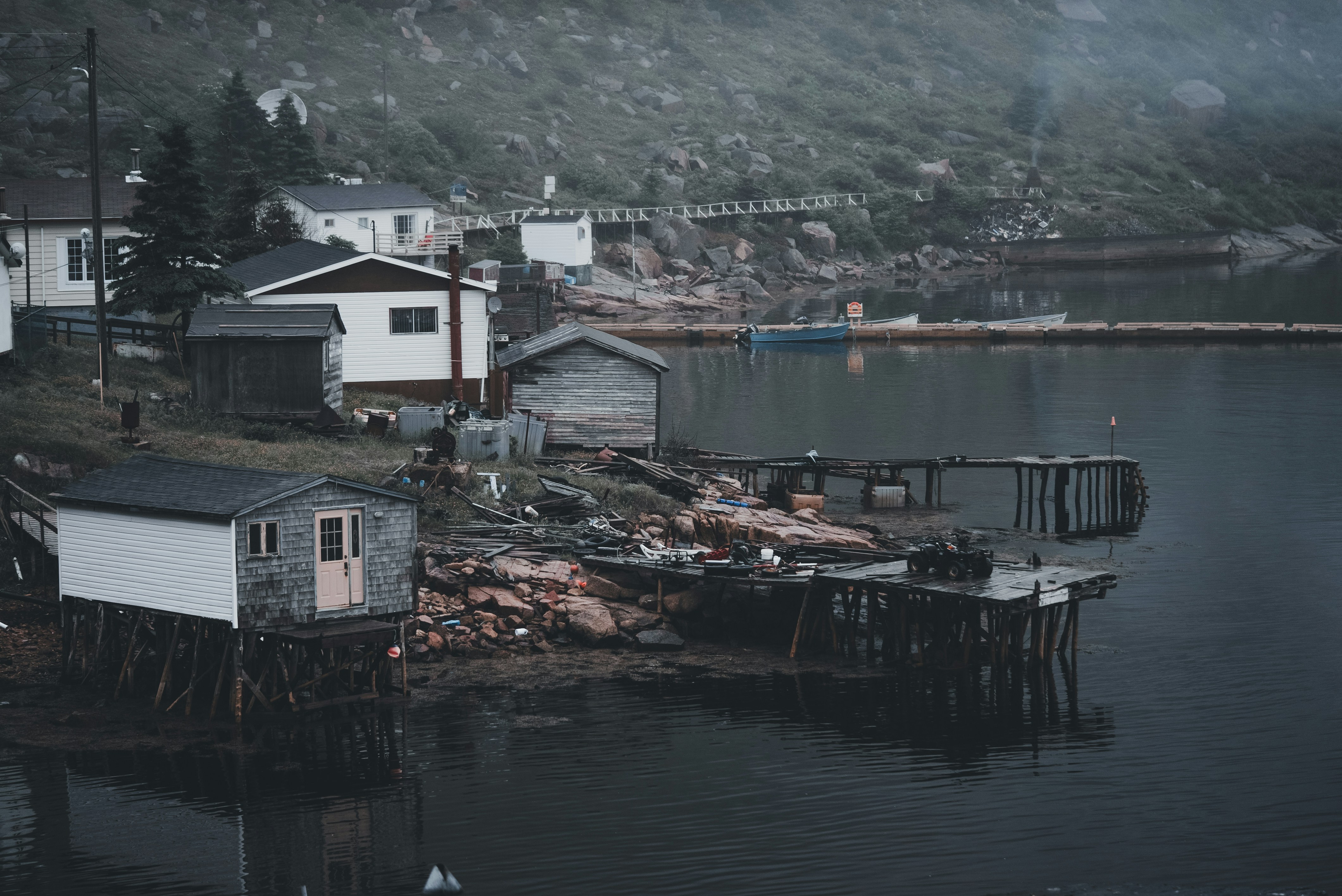 a body of water with a bunch of houses on it