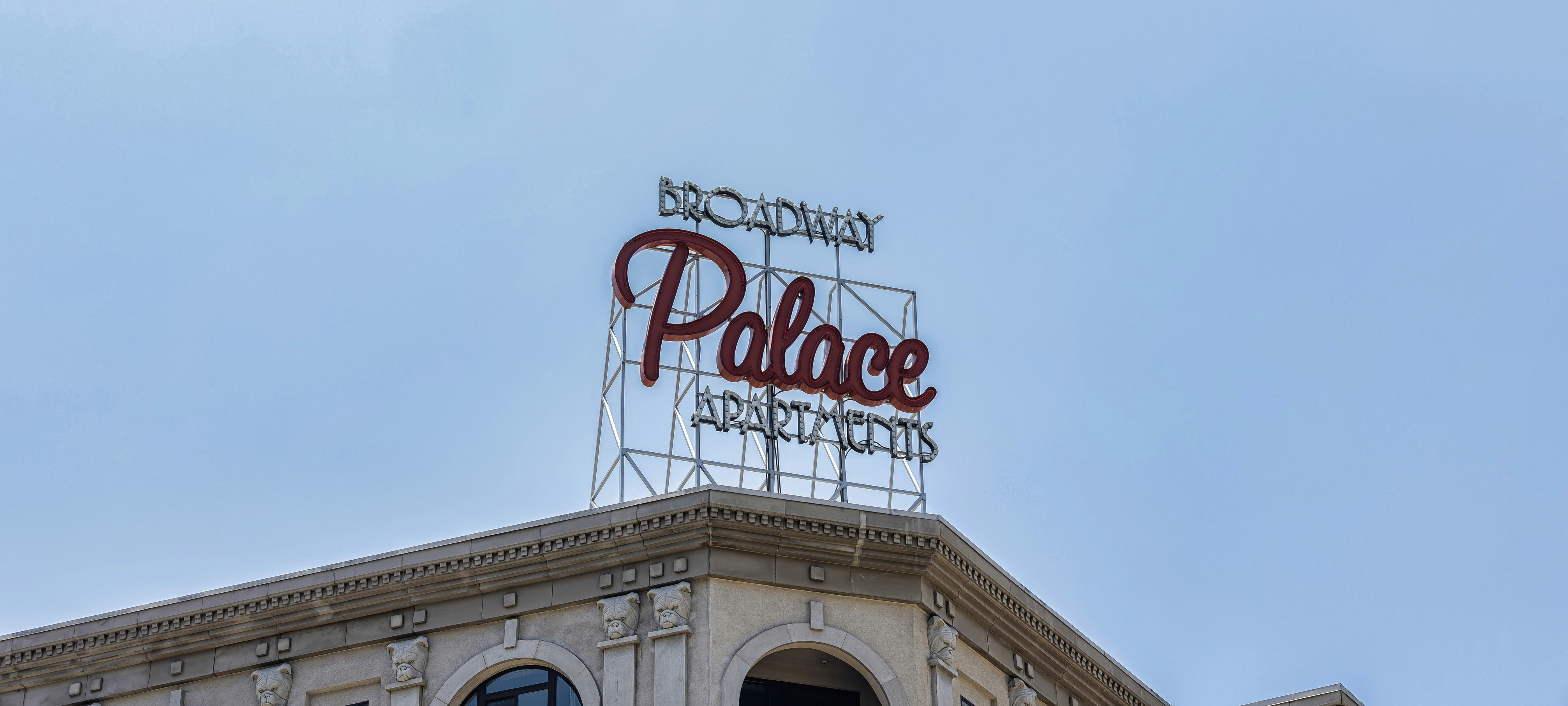 A large sign on top of a building photo – Free Building Image on Unsplash