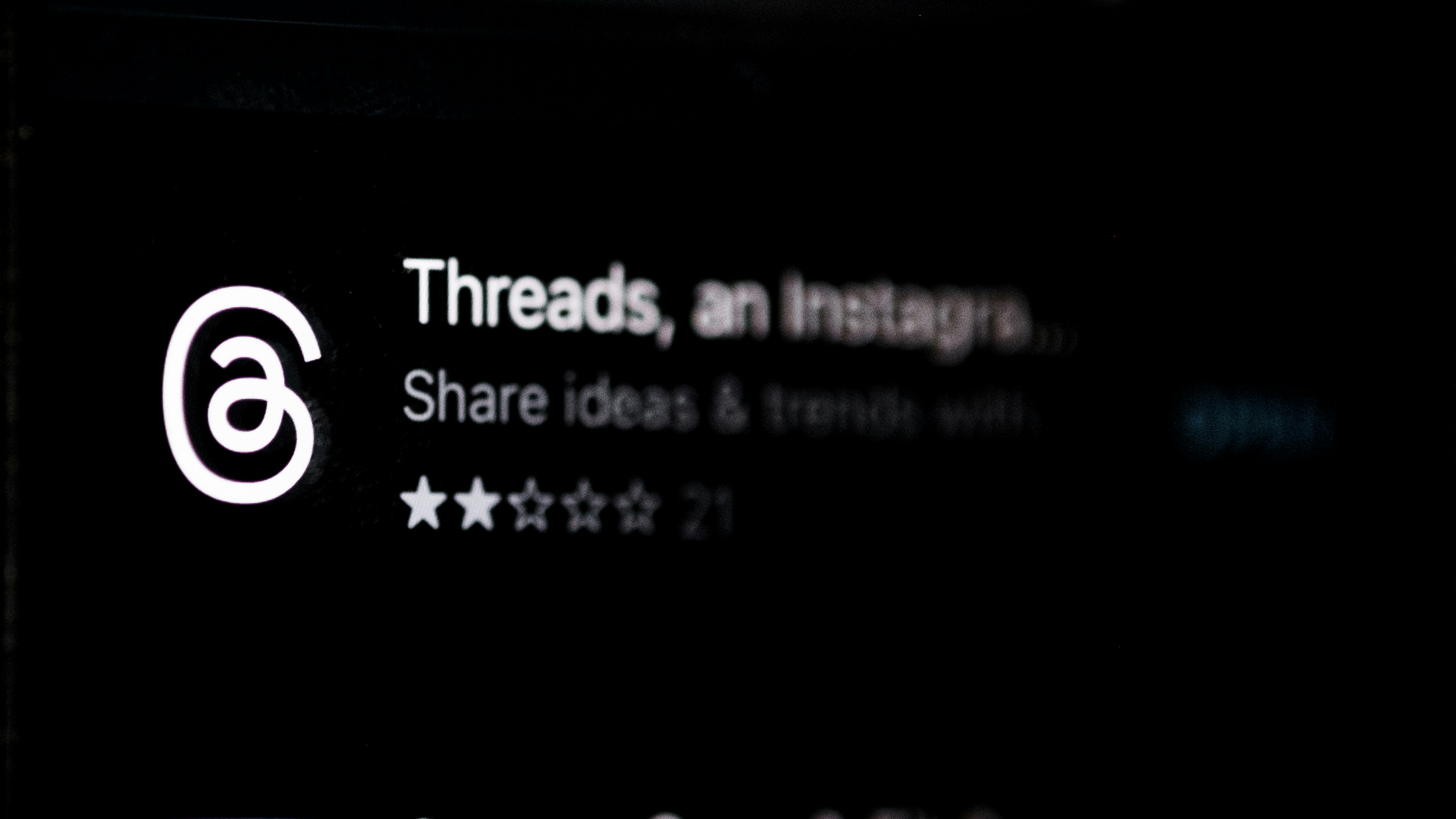 Dead Threads Walking: Why Your Community's Most Valuable Conversations Keep Vanishing Into the Void
