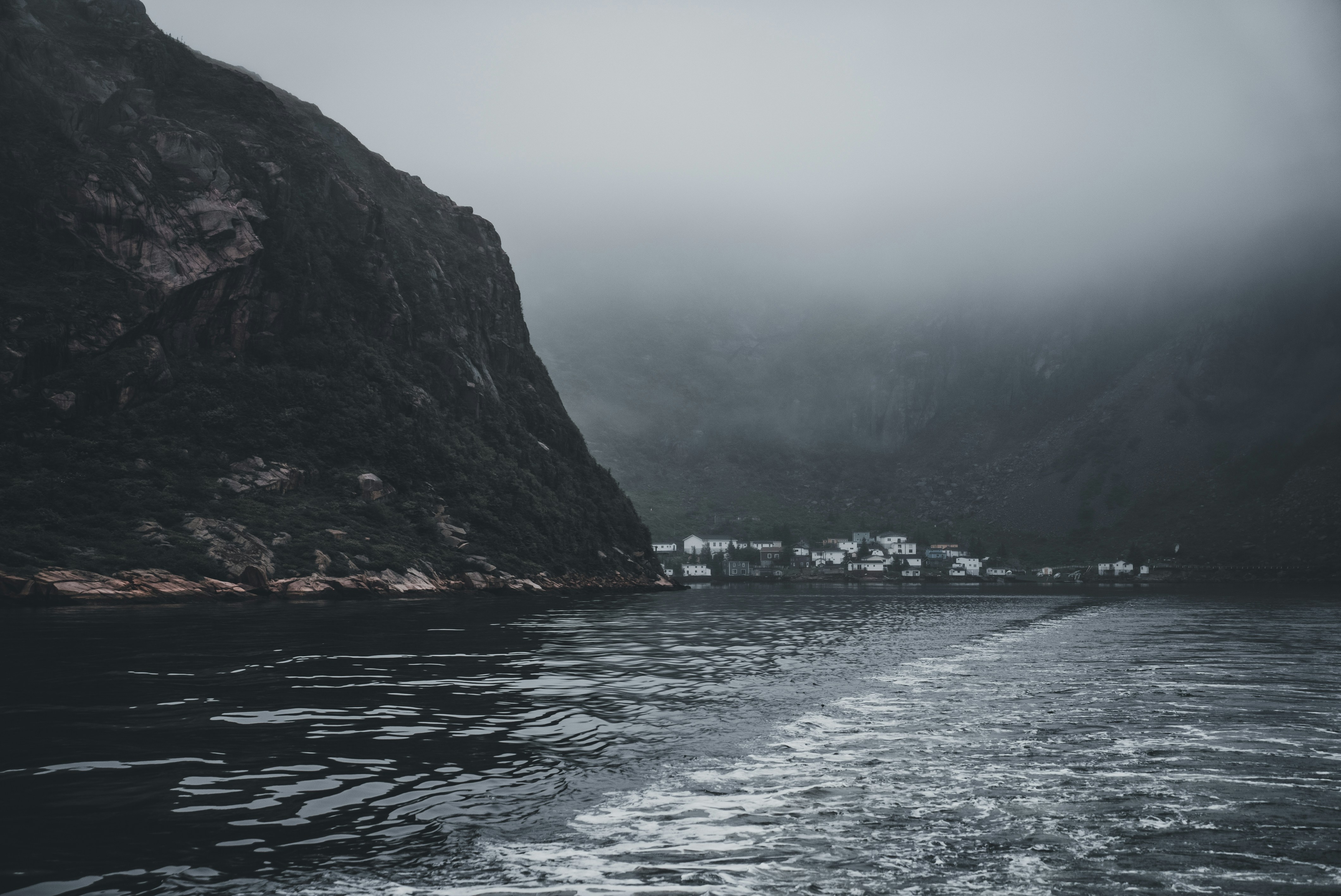 Photo by introspectivedsgn