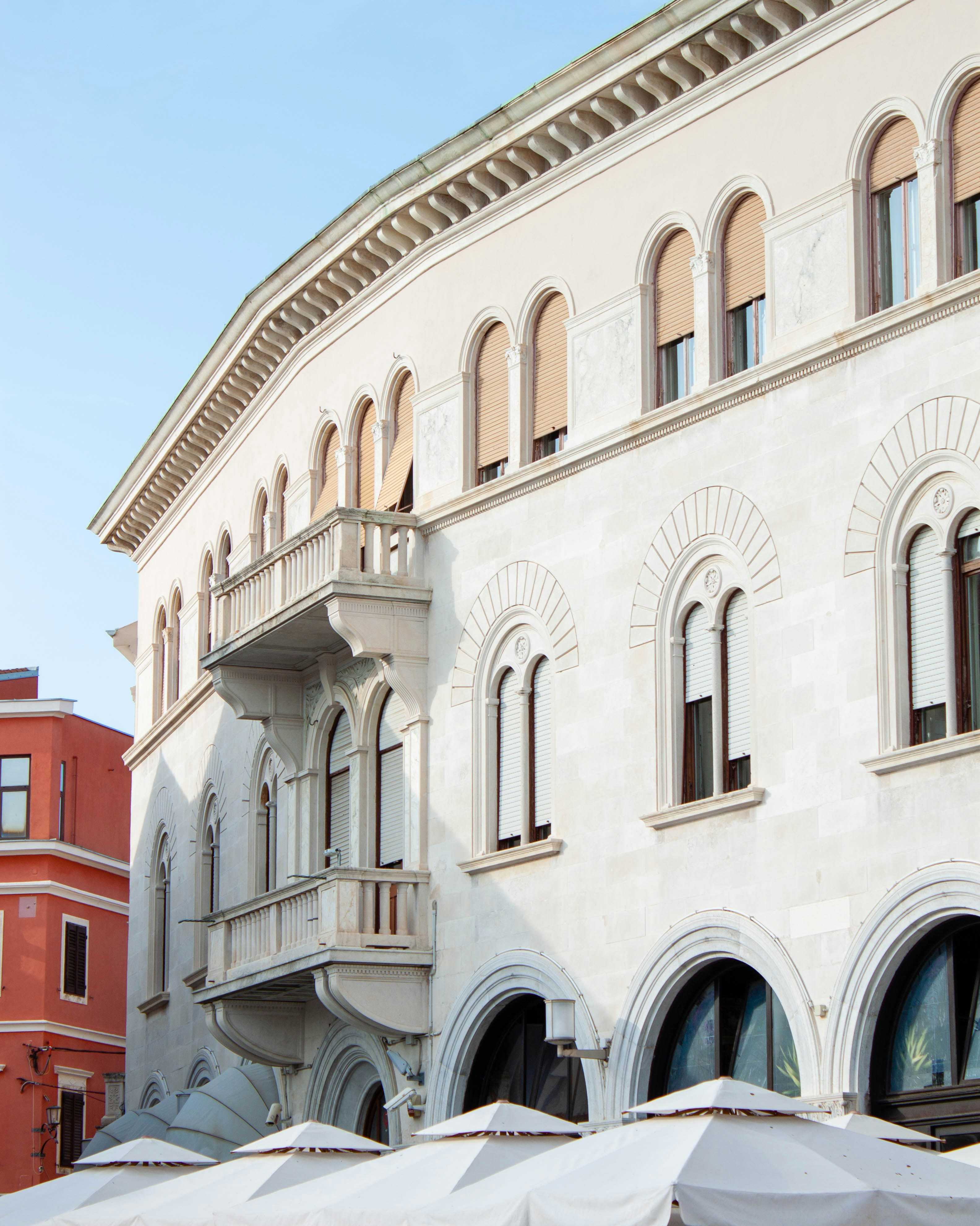 Photo by puskas_dominik