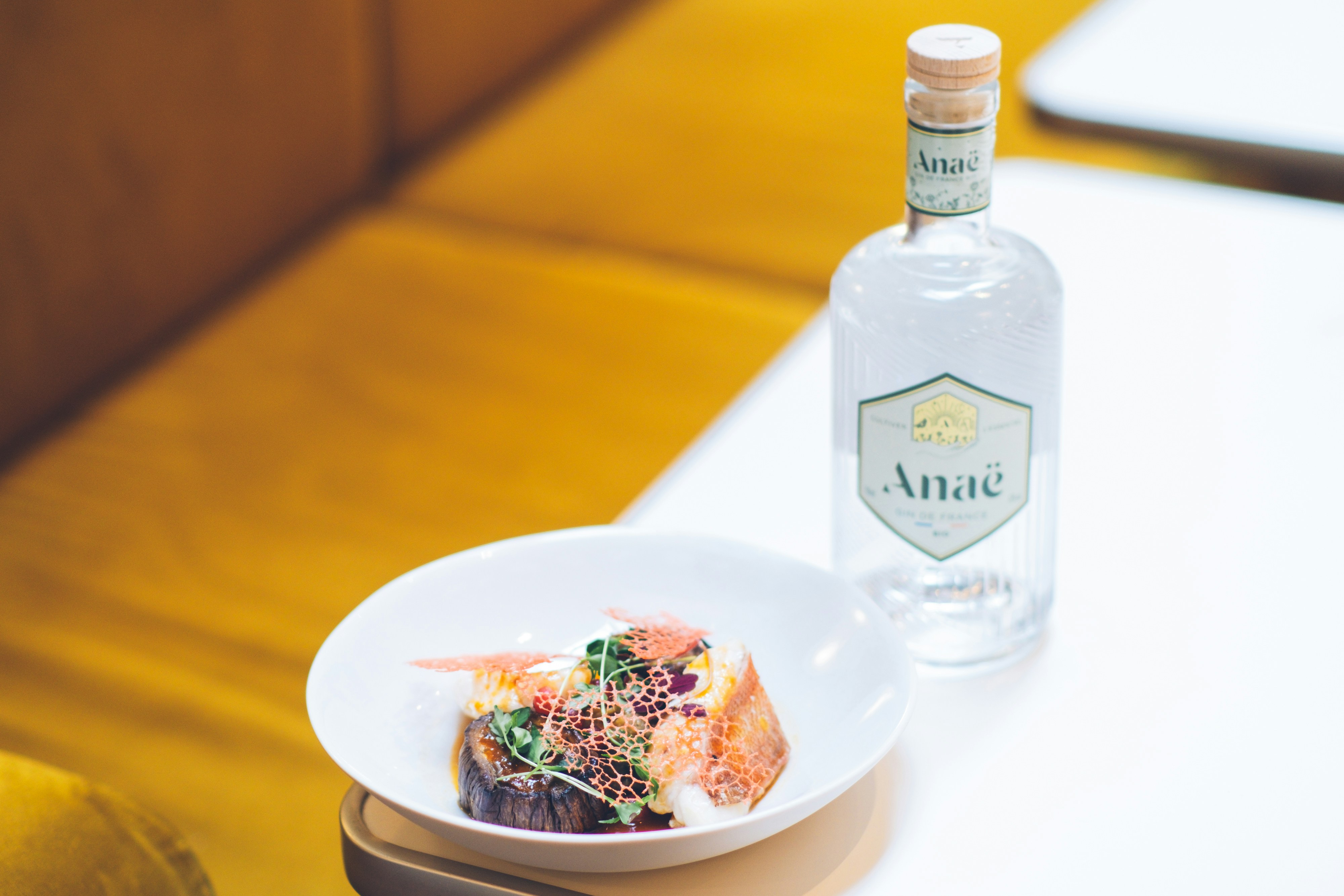 Filet de Rascasse confit à l'Huile d'Olive avec jus de Rascasse au Gin Anaë