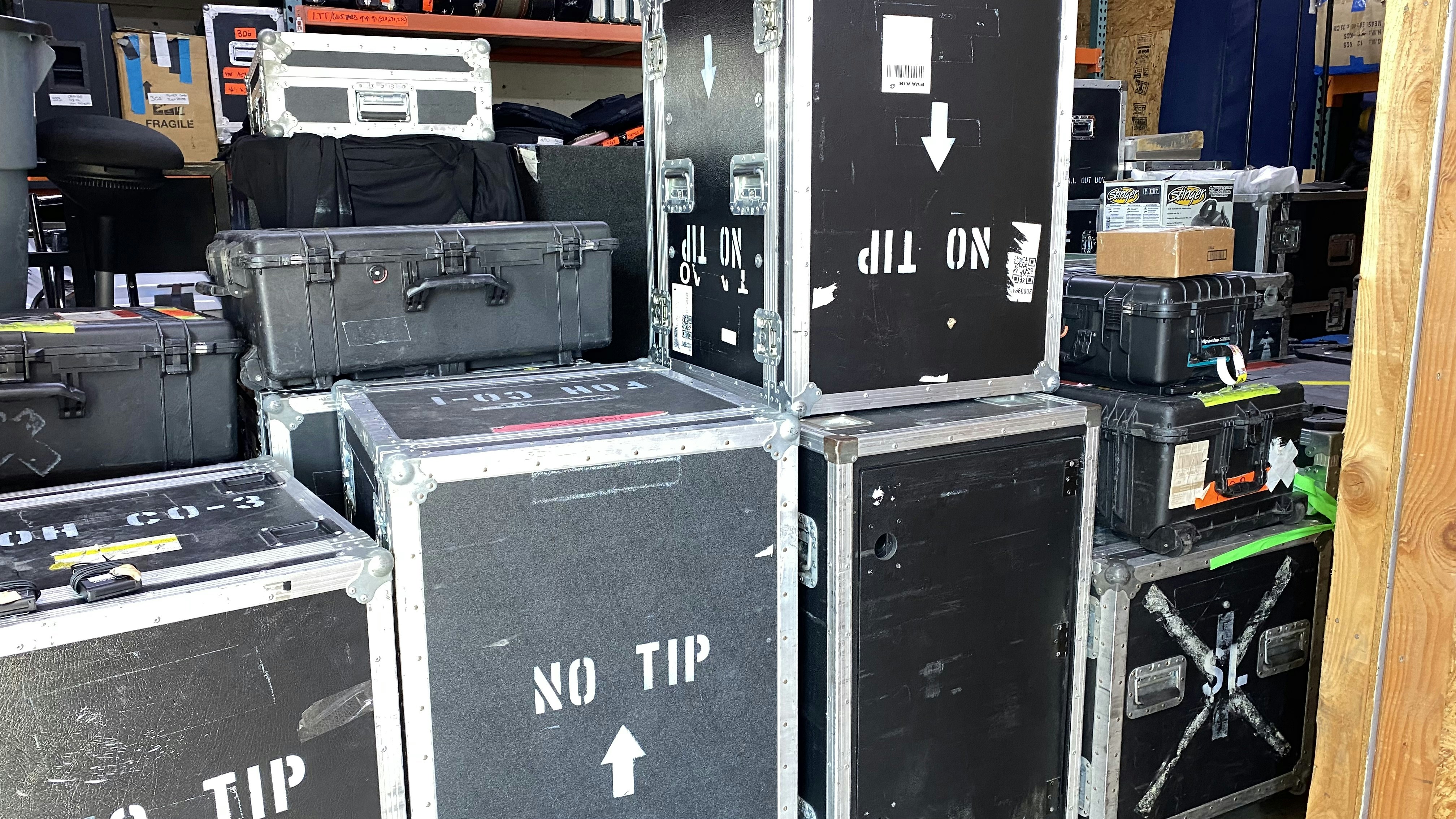 معدات خلفية