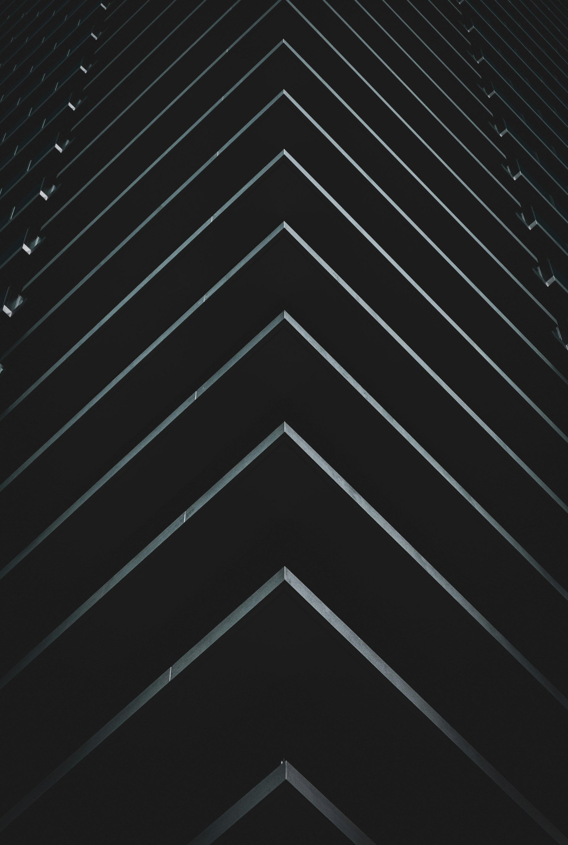 a black and white photo of a building