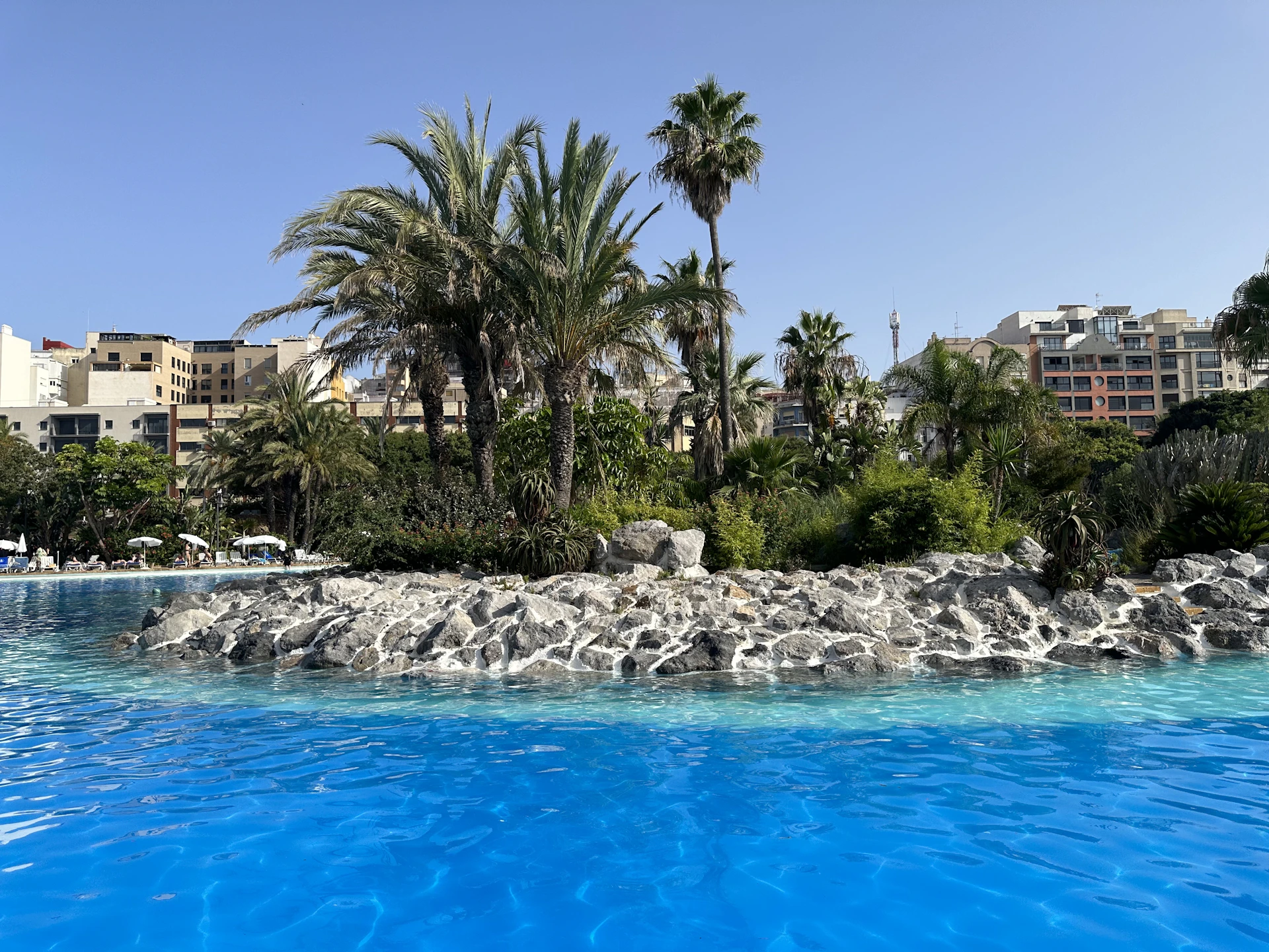 black and brown leather padded tub sofa