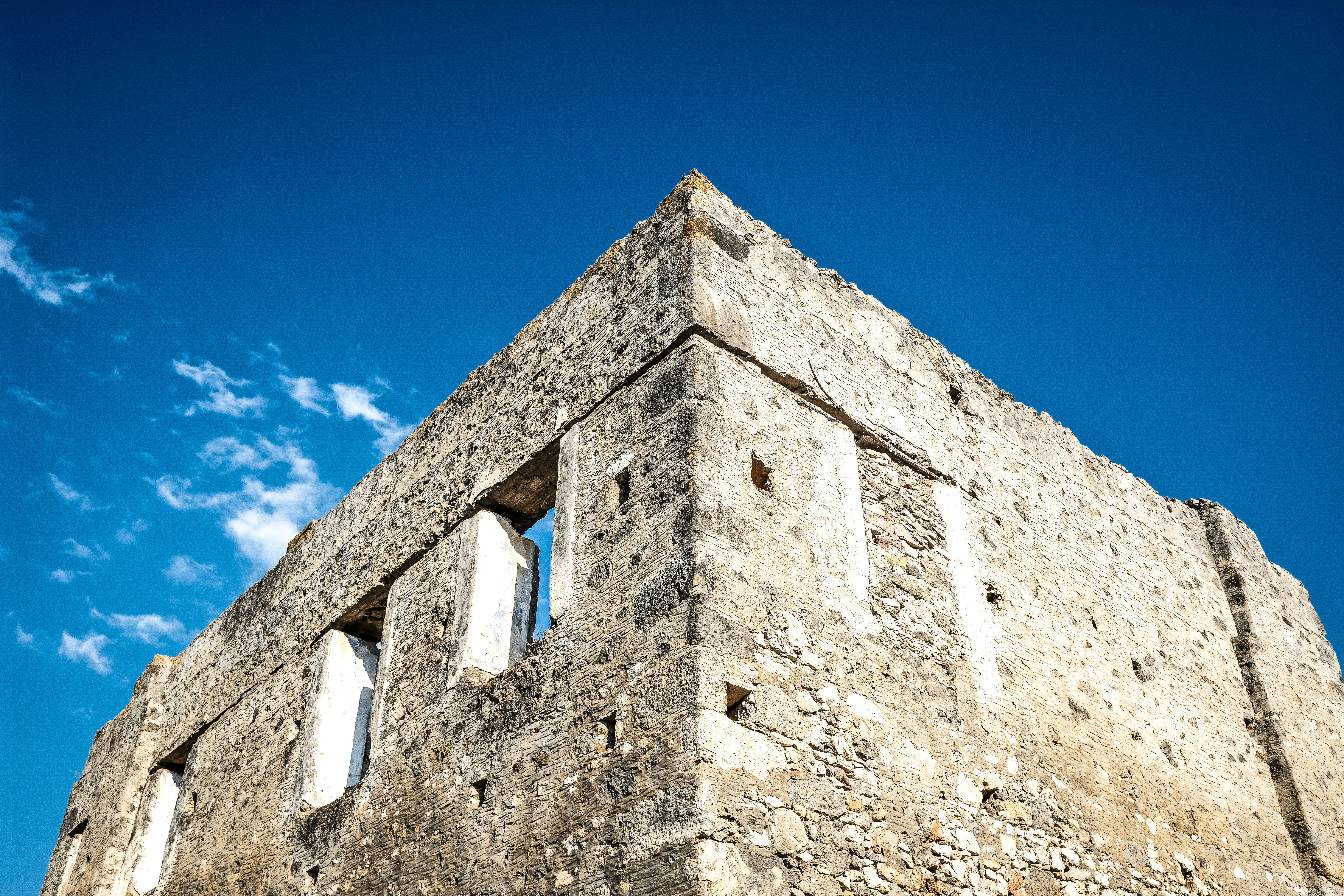 Photo by gundogduali