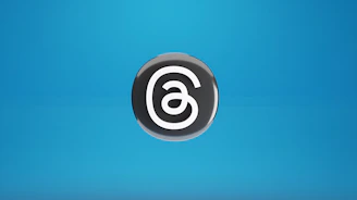 Small black and white illustration symbolizing creative design solutions.