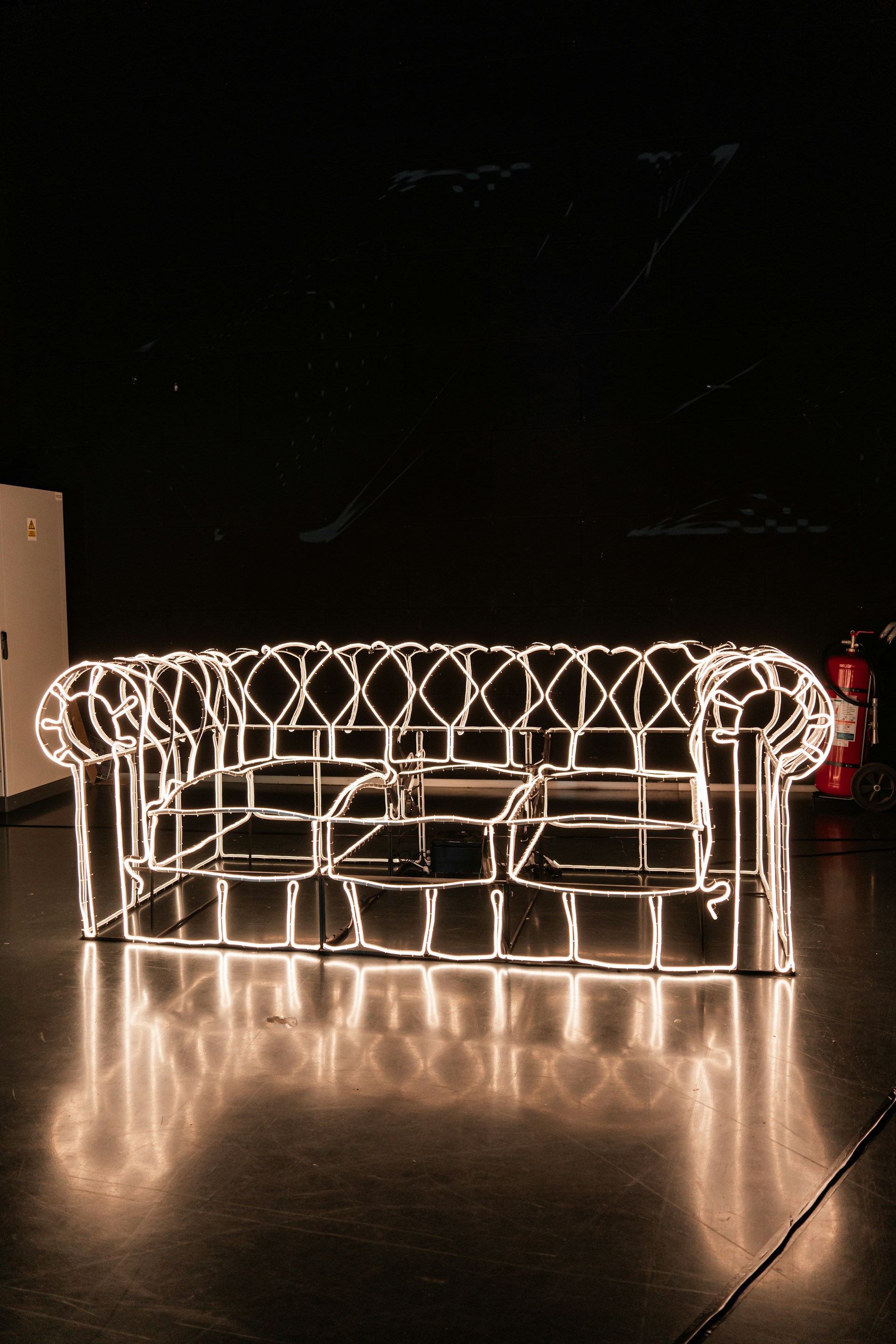 black and white bed linen