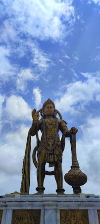 श्री इंद्रदेव: बारिश के देवता की महिमा